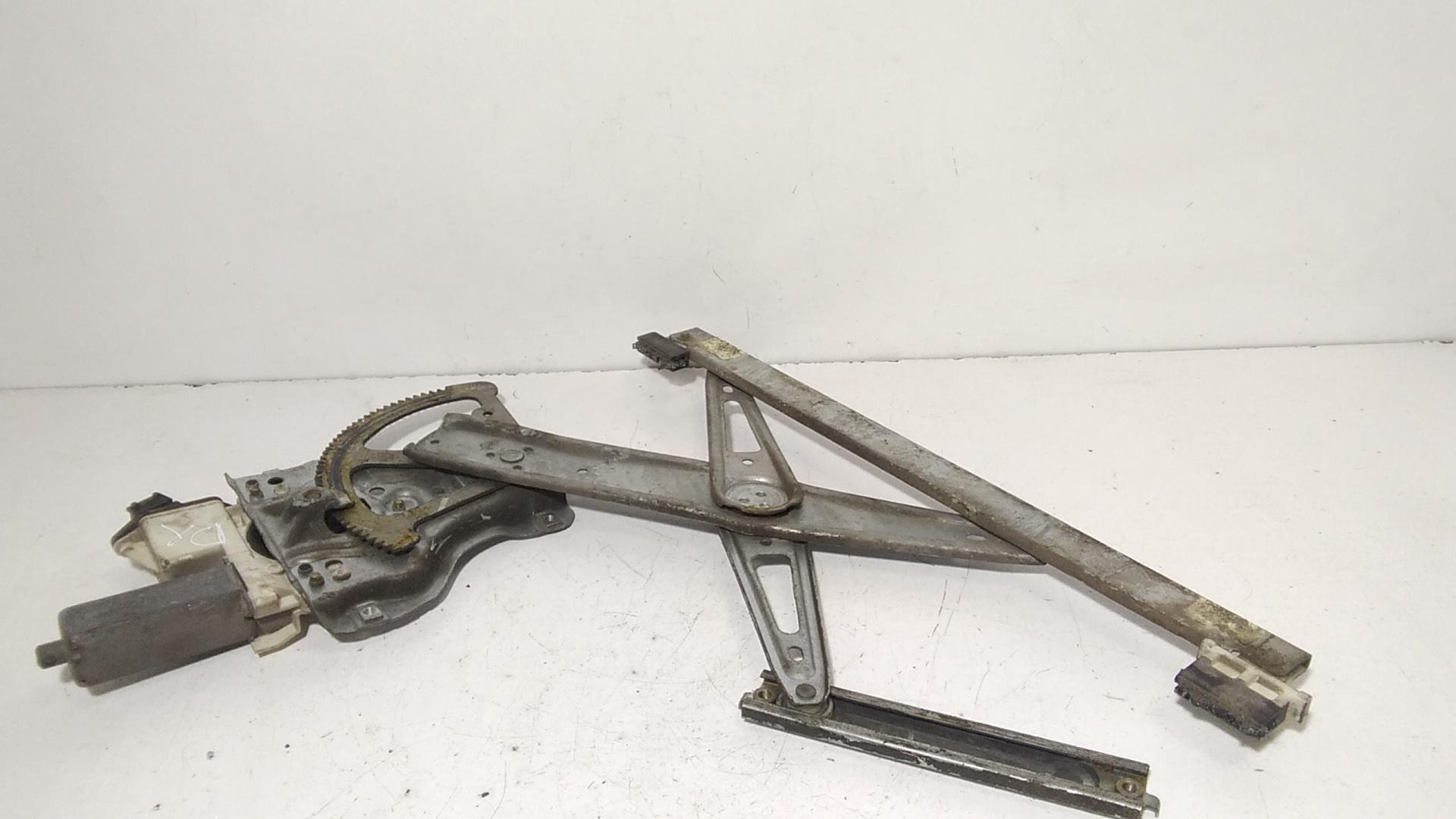 Cremagliera anteriore destra passeggero TOYOTA Corolla Berlina 3 Serie 3-5P