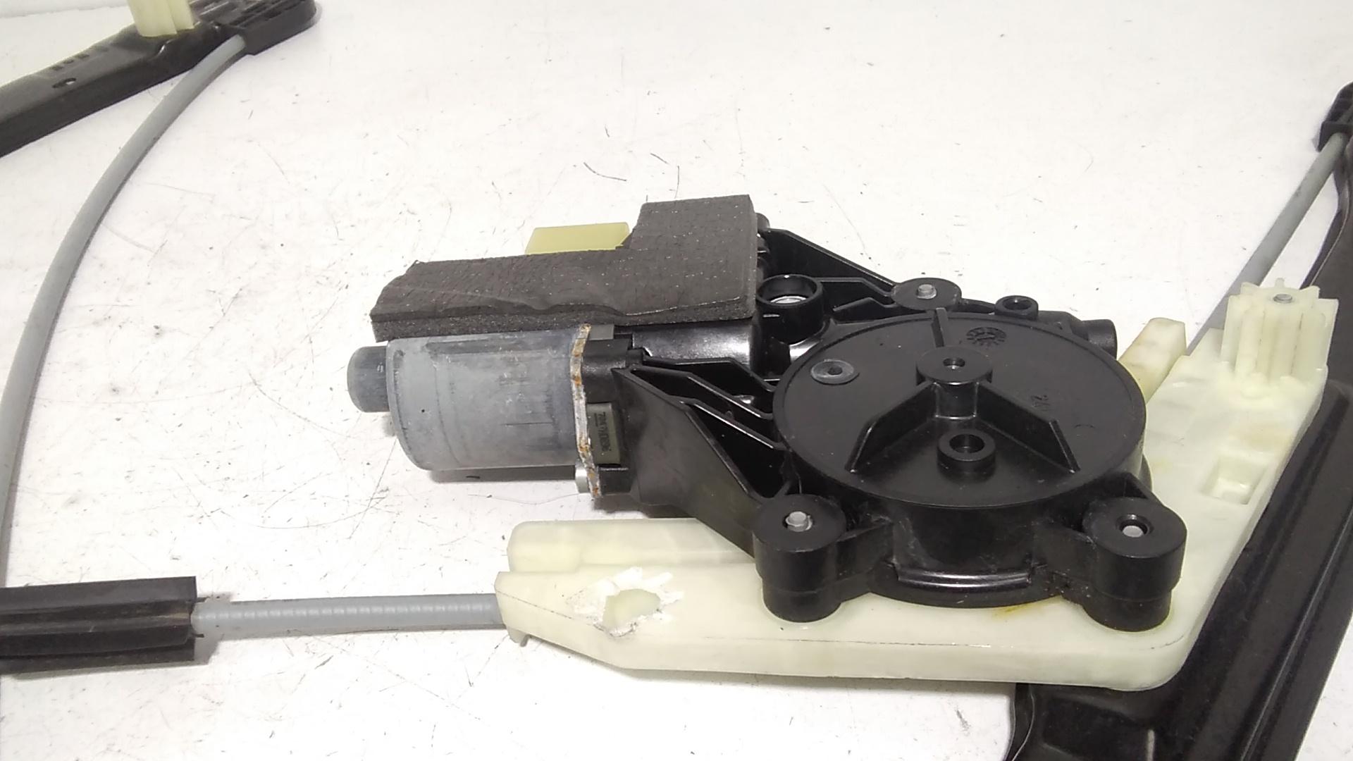 Cremagliera anteriore destra passeggero JAGUAR E-Pace Serie  (17>)