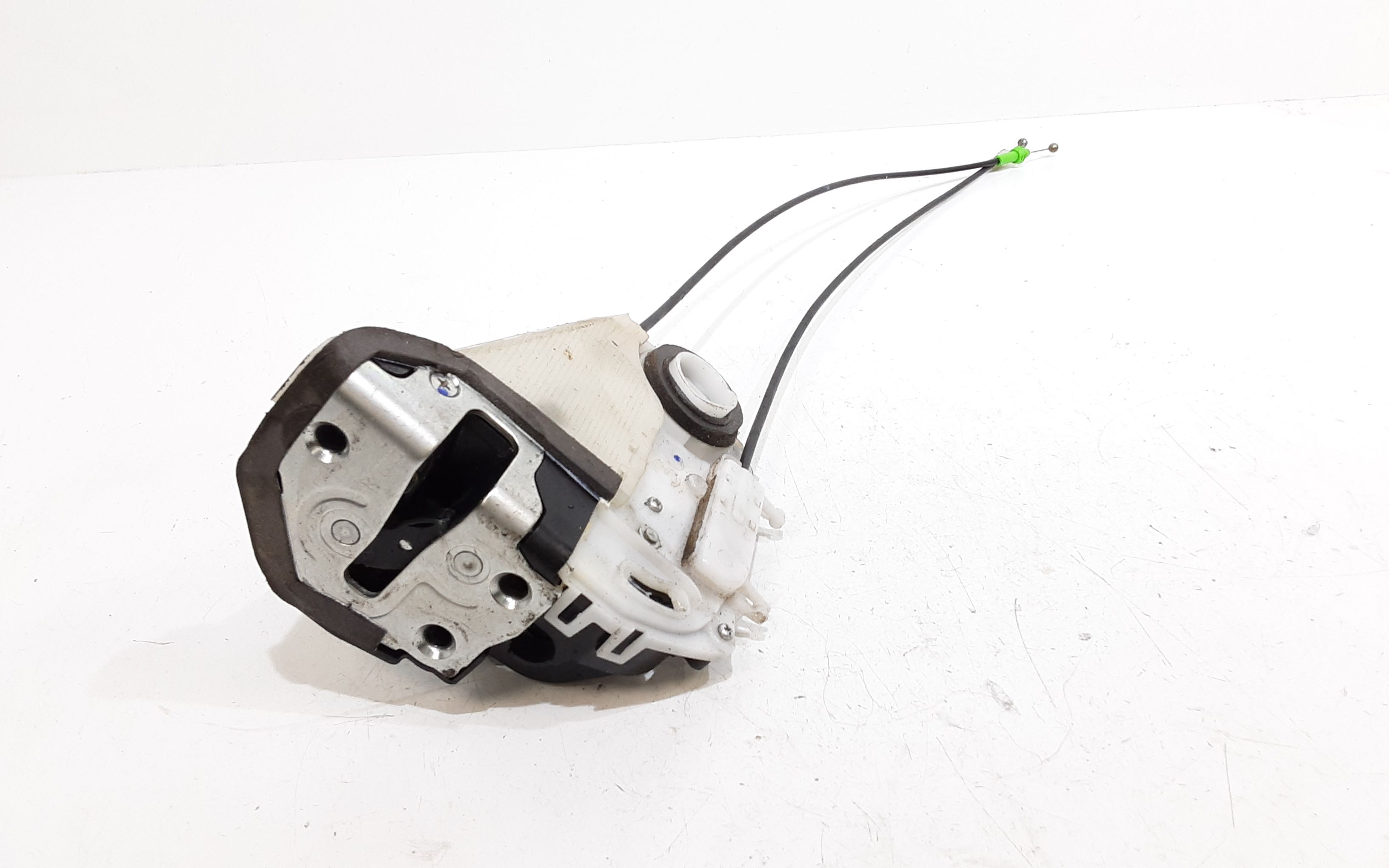 Serratura Posteriore Sinistra TOYOTA Verso S  (P120) (10>16)