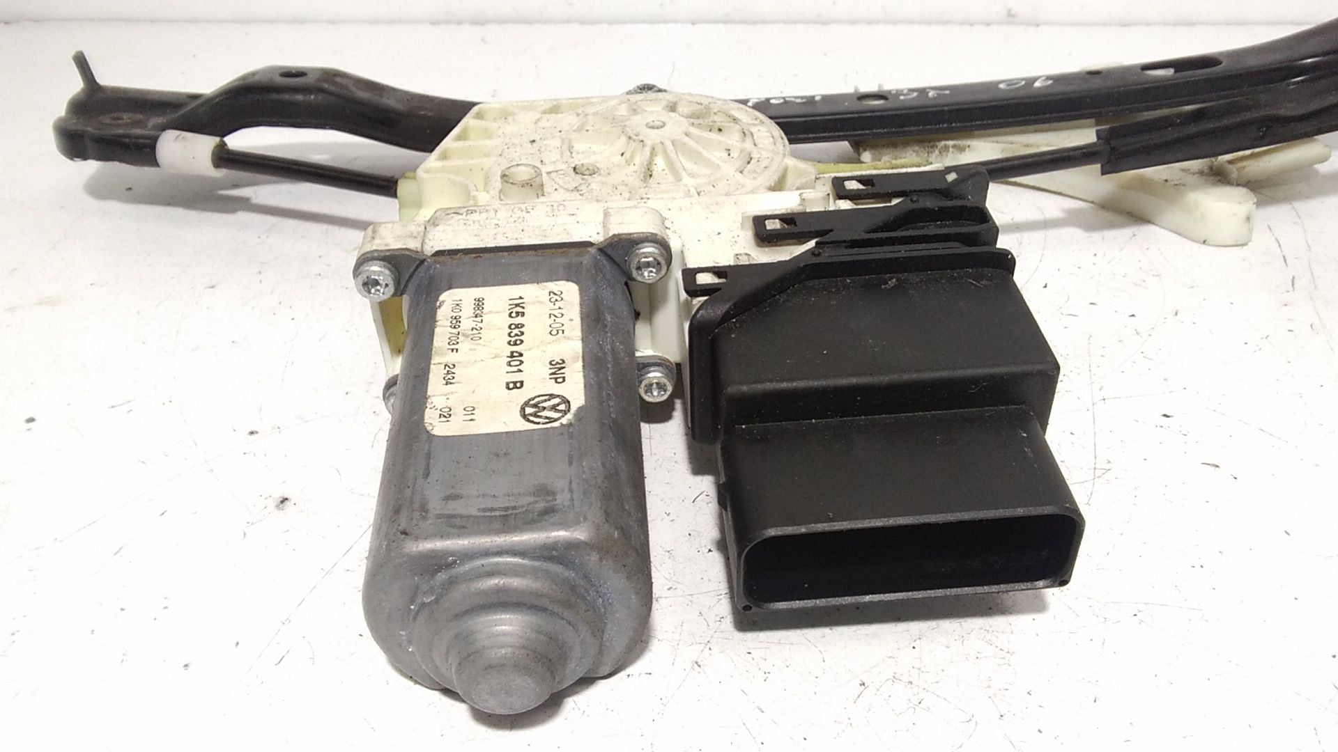 Cremagliera posteriore sinistra guida VOLKSWAGEN Jetta Serie A4