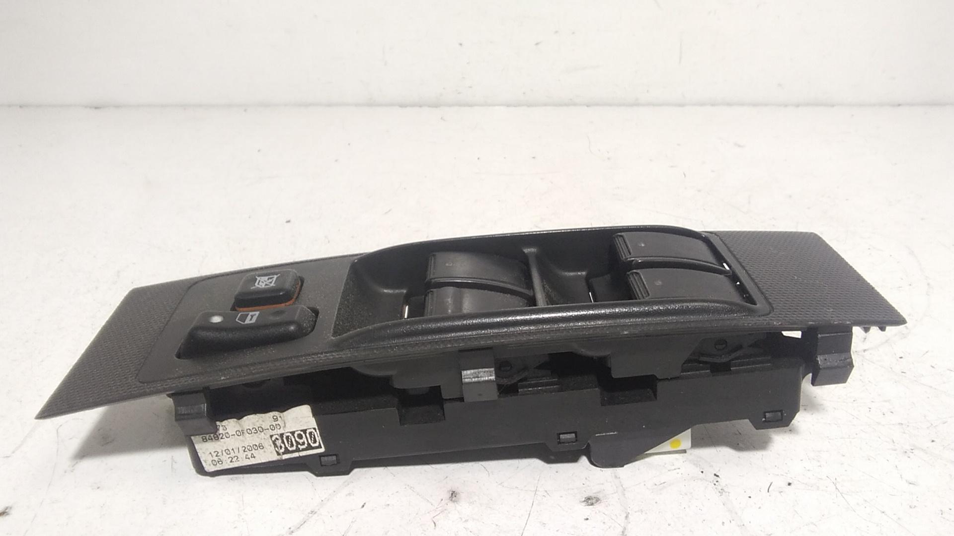 Pulsantiera anteriore sinistra Guida TOYOTA Corolla Verso 2 Serie