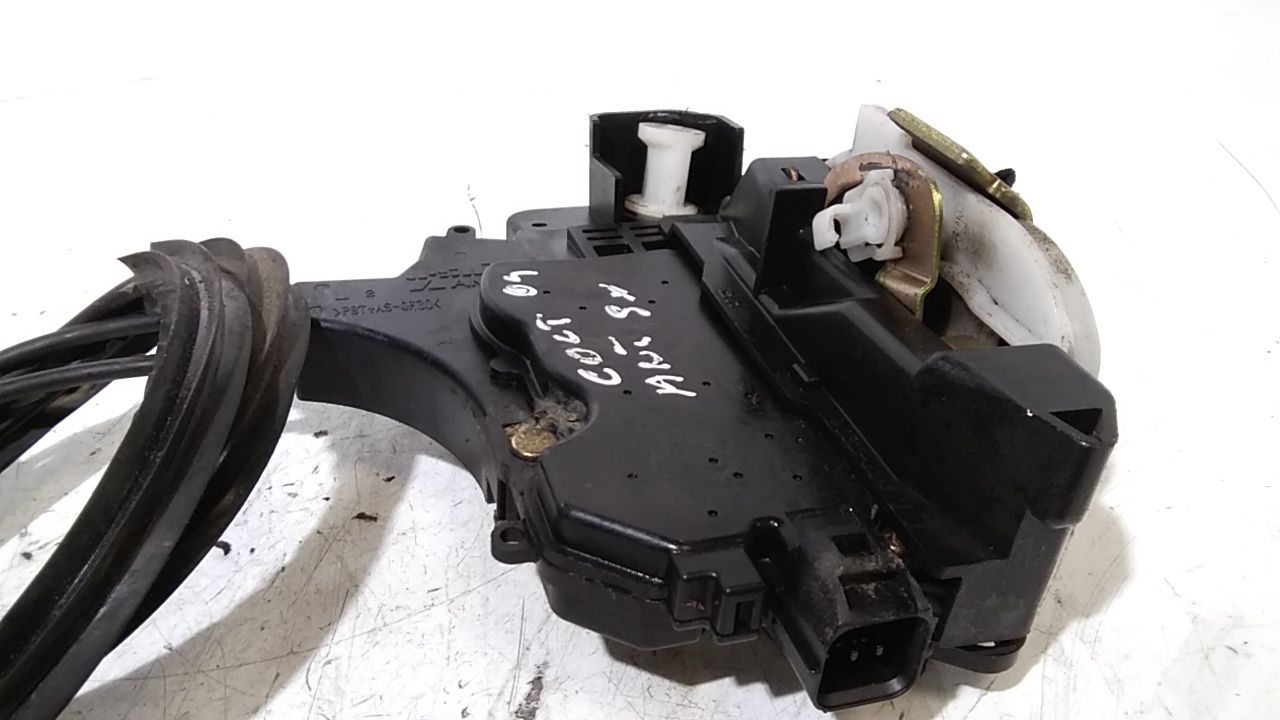 Serratura Anteriore Sinistra MITSUBISHI Colt Serie 5P (Z) (06>12)