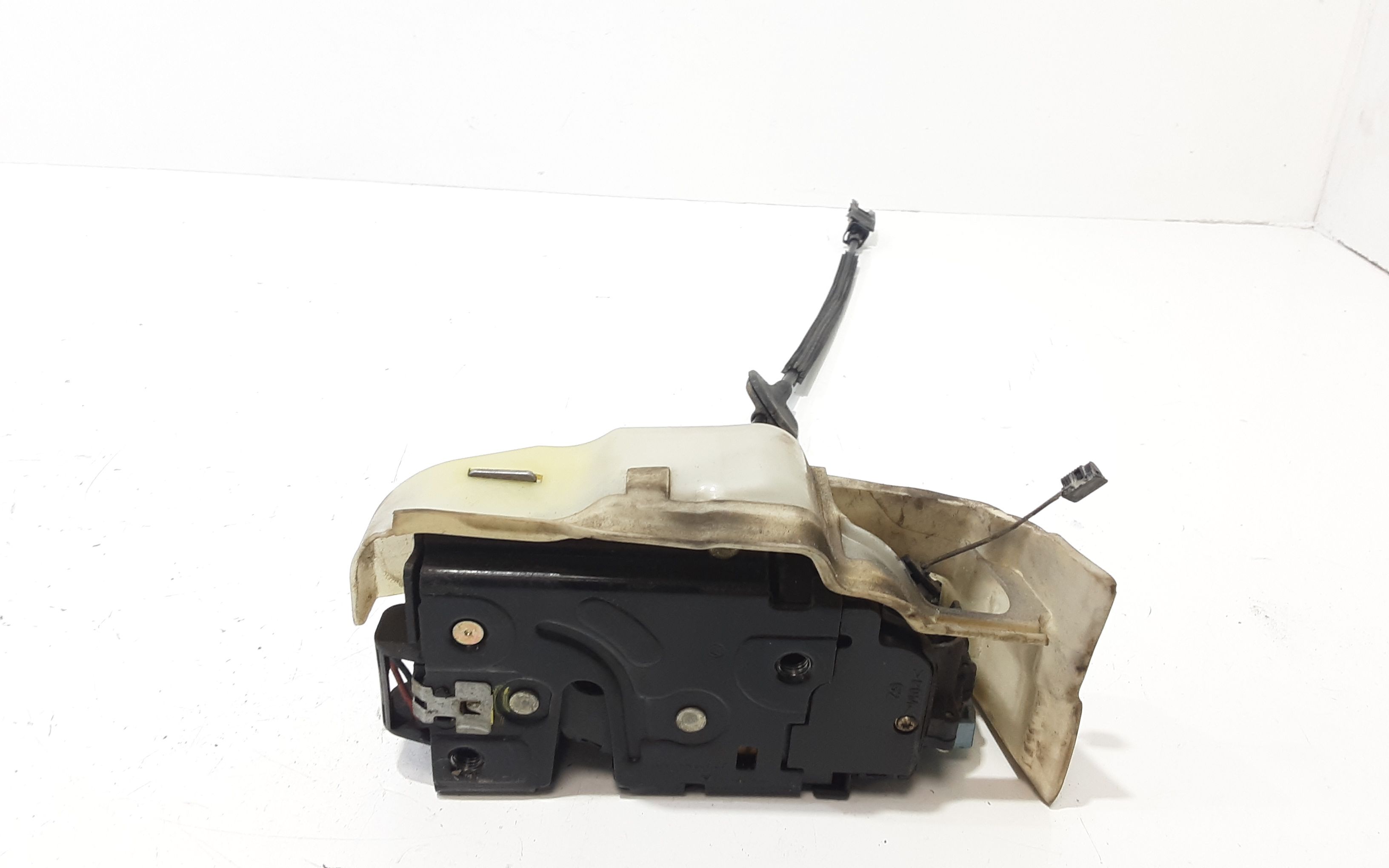 Serratura Anteriore Sinistra VOLKSWAGEN Golf 5 Plus (04>08)