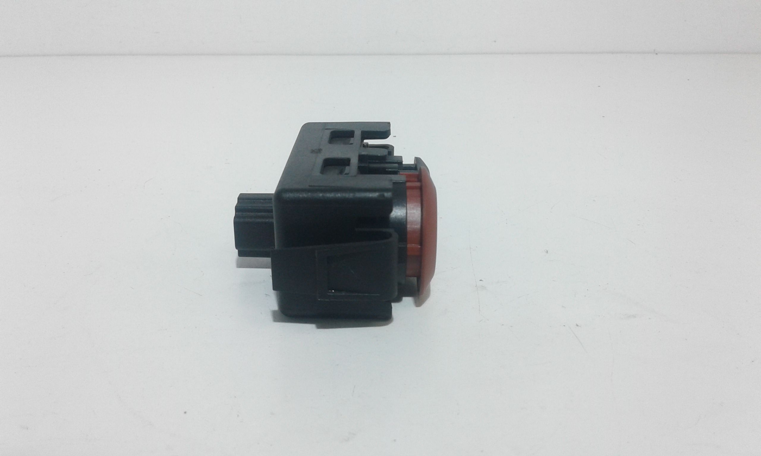 Pulsante luci di emergenza RENAULT Clio Serie (04>08)