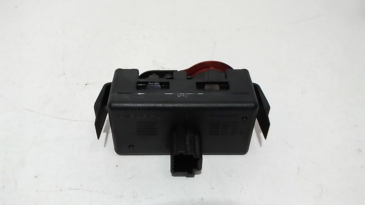 Pulsante luci di emergenza RENAULT Modus 1 Serie