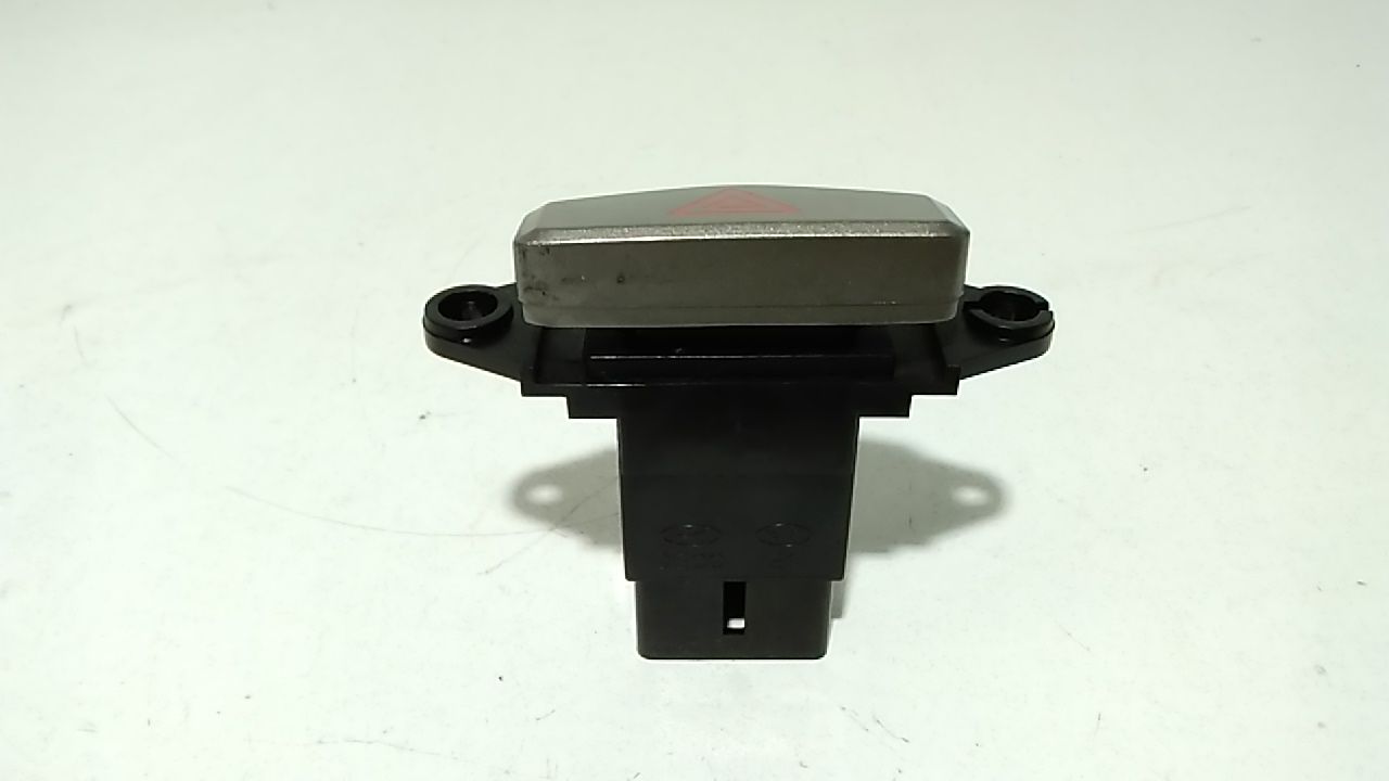 Pulsante luci di emergenza KIA Carens 1 Serie