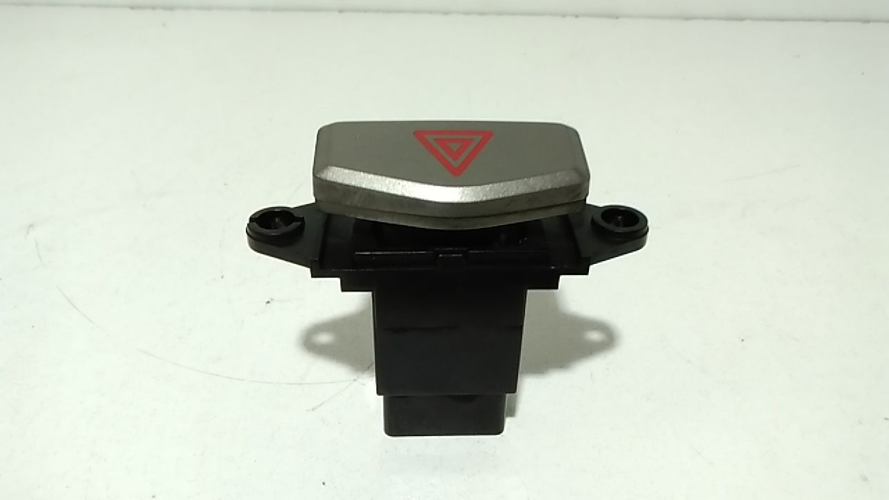 Pulsante luci di emergenza KIA Carens 1 Serie