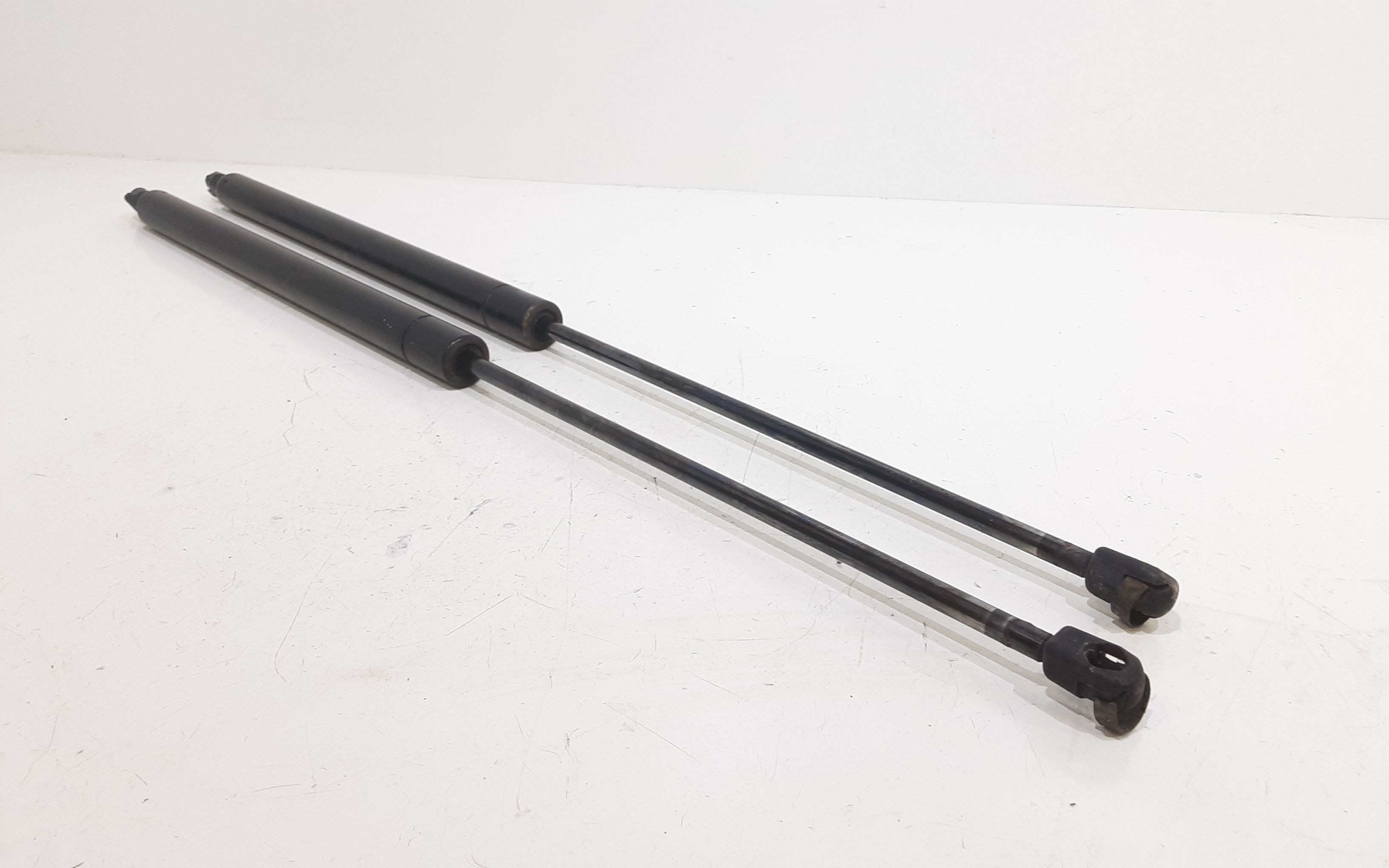 Pistoncini cofano Post. MERCEDES Vito W638