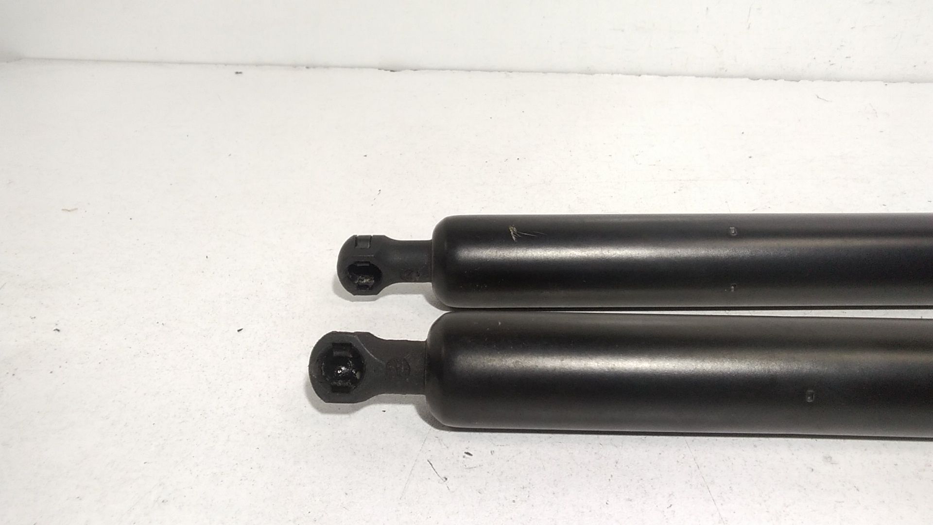 Pistoncini cofano Post. PEUGEOT Rifter Serie (18>)