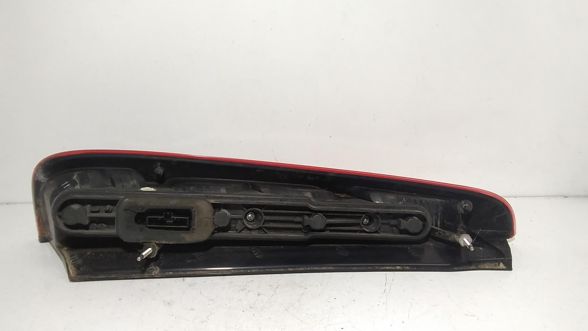 Stop fanale posteriore Destro Passeggero FORD C - Max Serie (03>07)