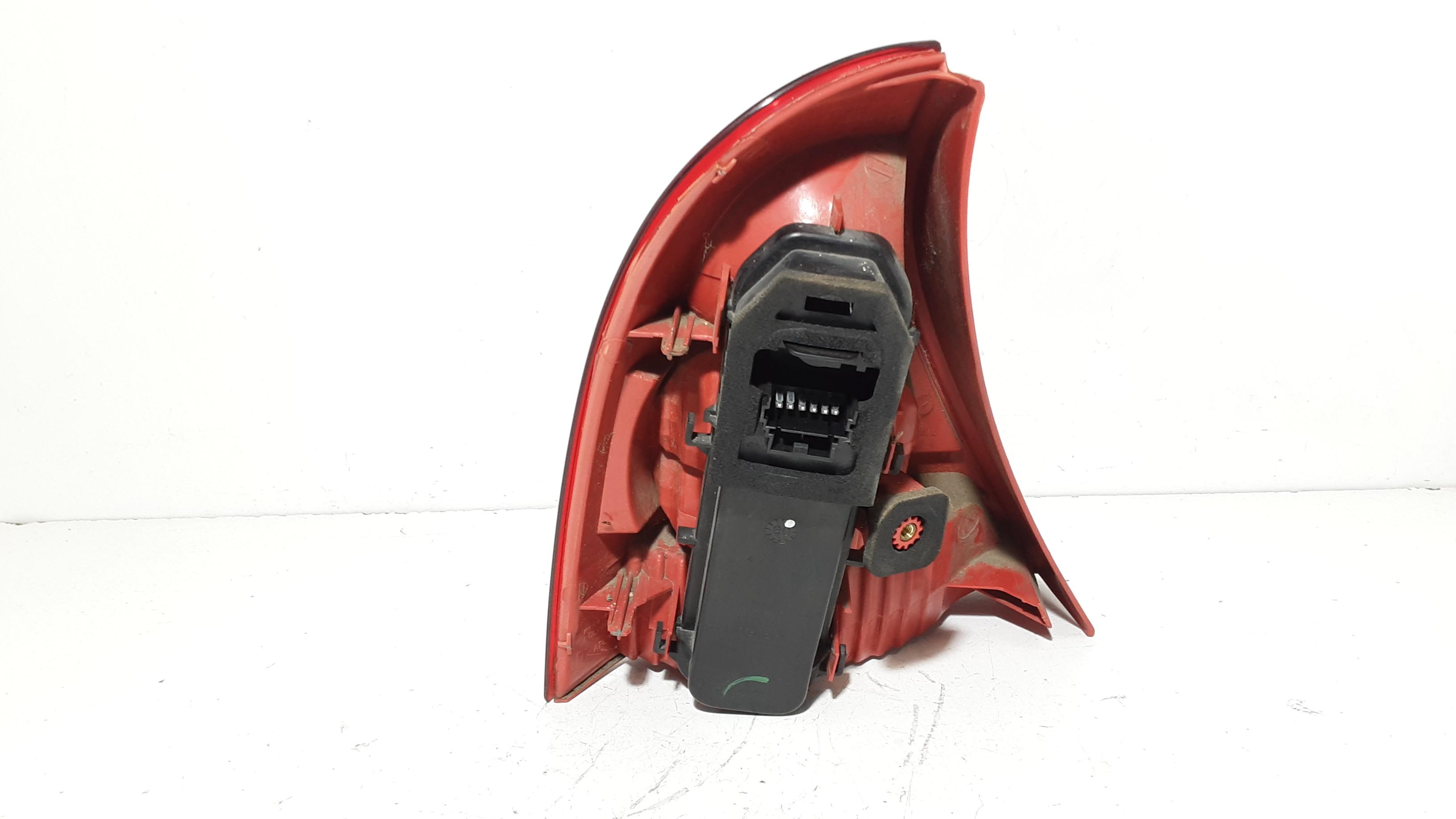 Stop fanale posteriore Destro Passeggero RENAULT Clio Serie (01>05)