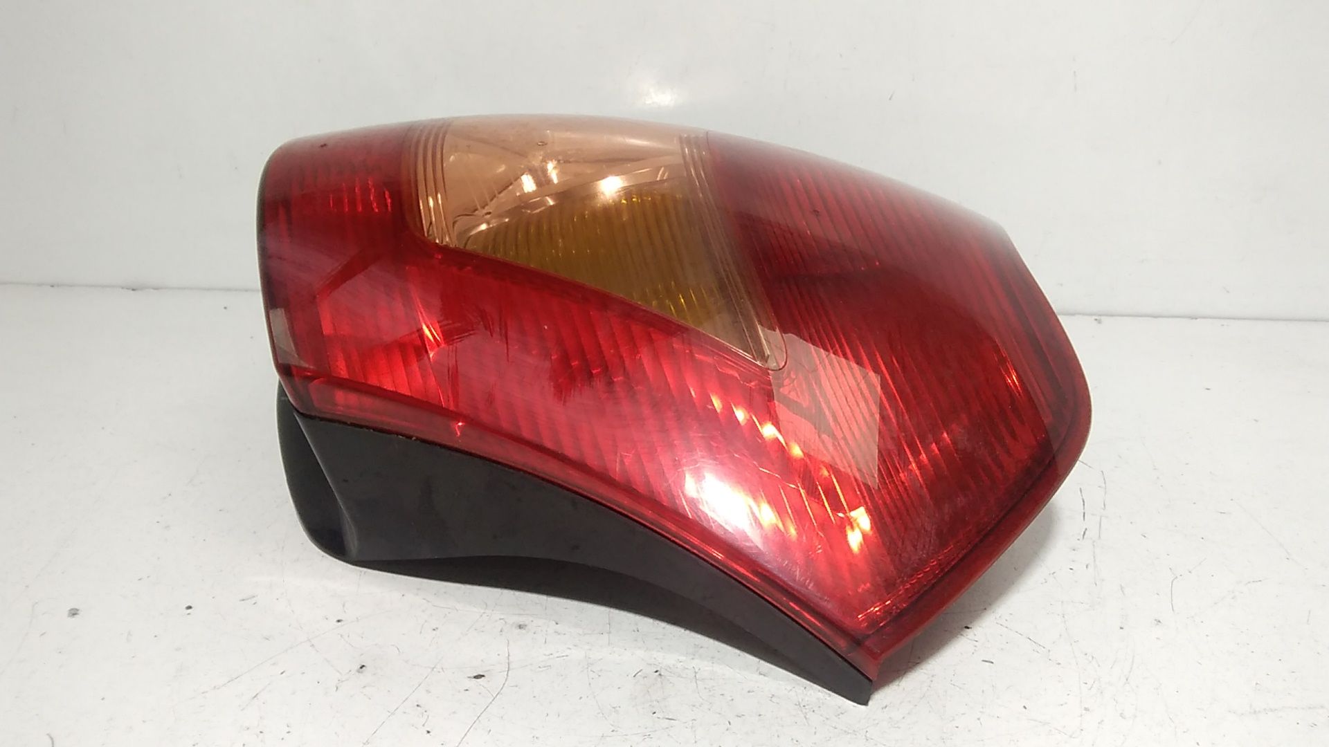 Stop fanale Posteriore sinistro lato Guida TOYOTA Corolla Berlina 4 Serie