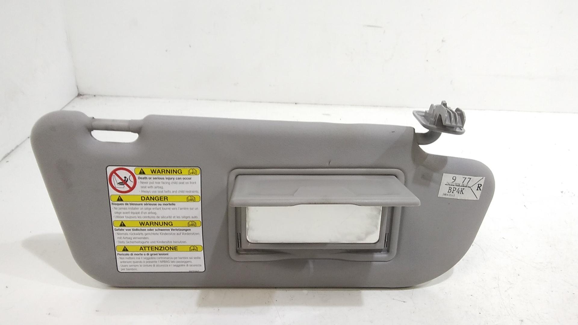 Parasole aletta Lato Passeggero MAZDA 3 Berlina Serie (03>09)