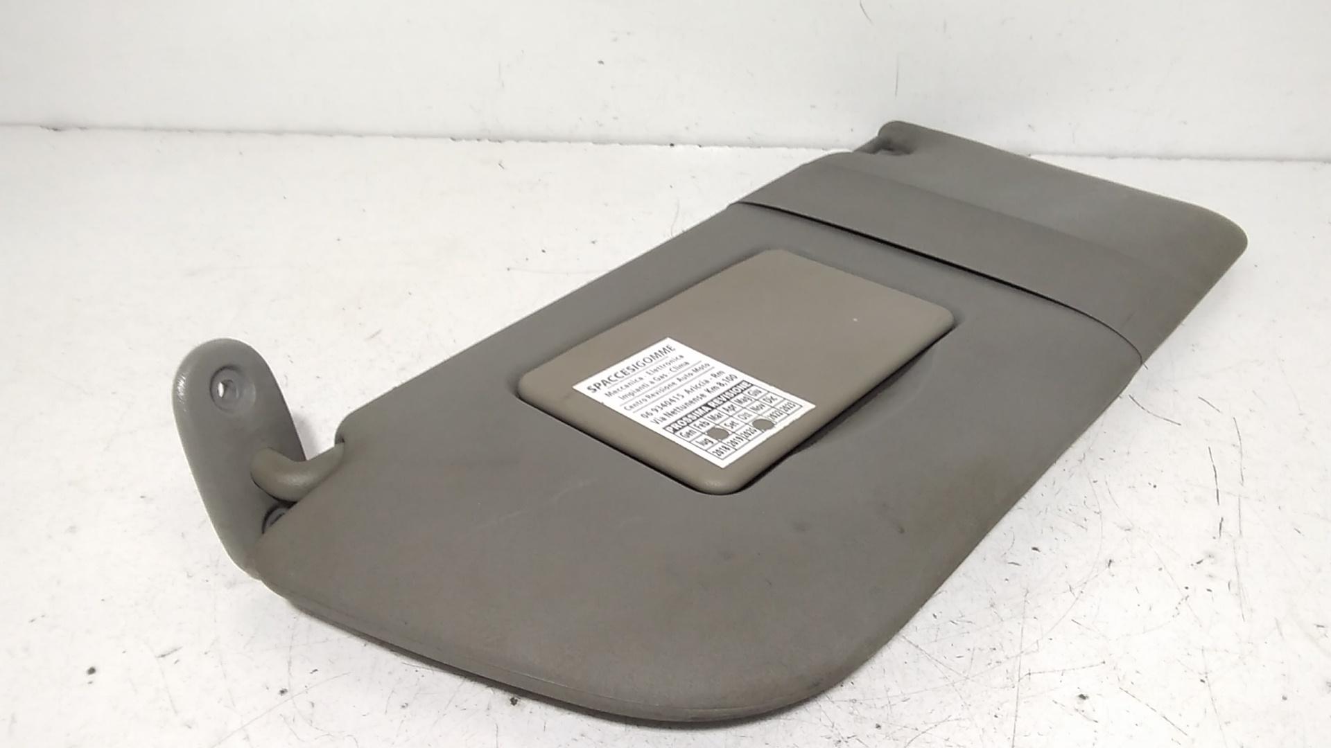 Parasole aletta anteriore Lato Guida RENAULT Scenic Serie (99>03)