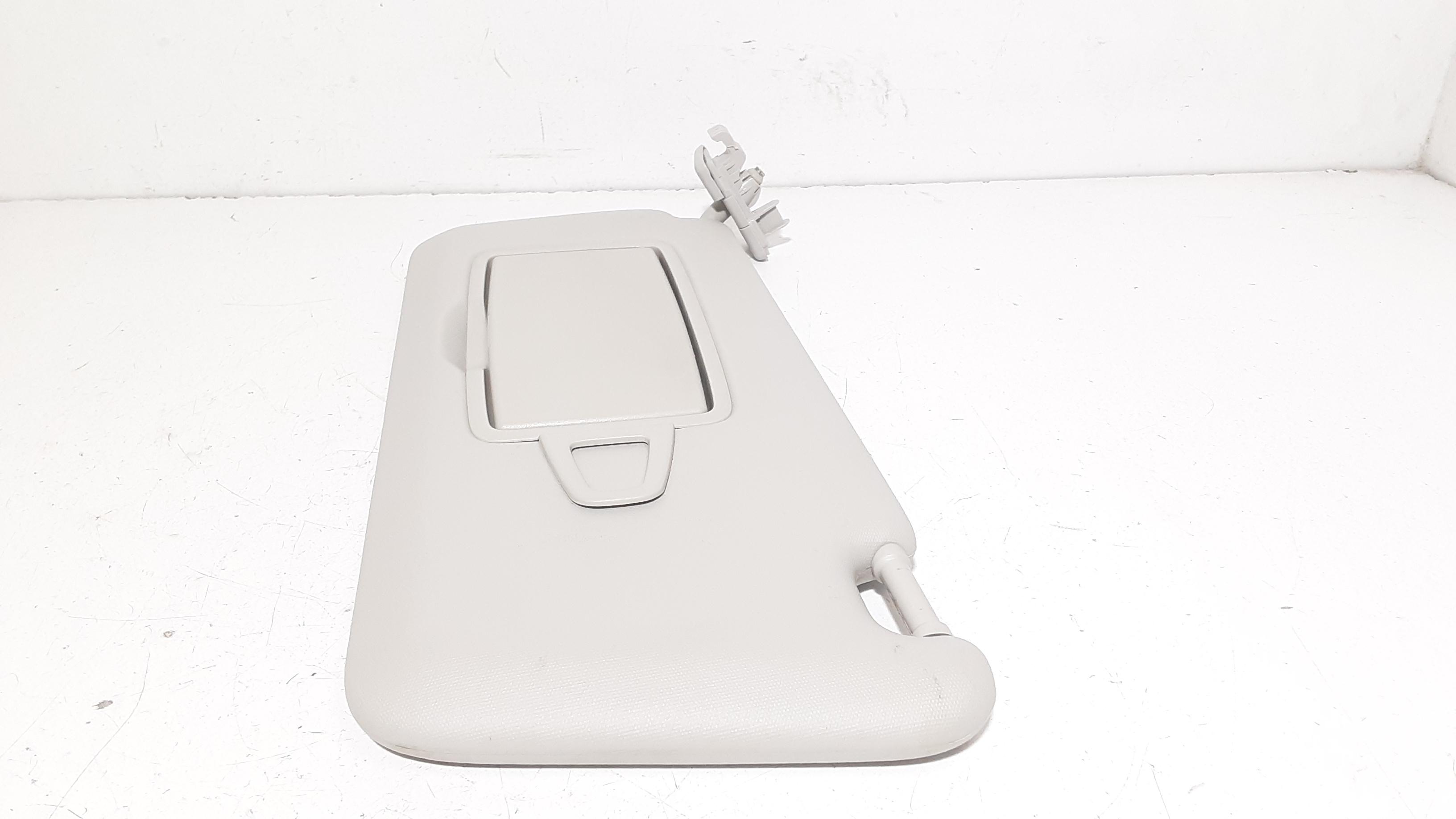 Parasole aletta anteriore Lato Guida MERCEDES CLA Serie (13>)