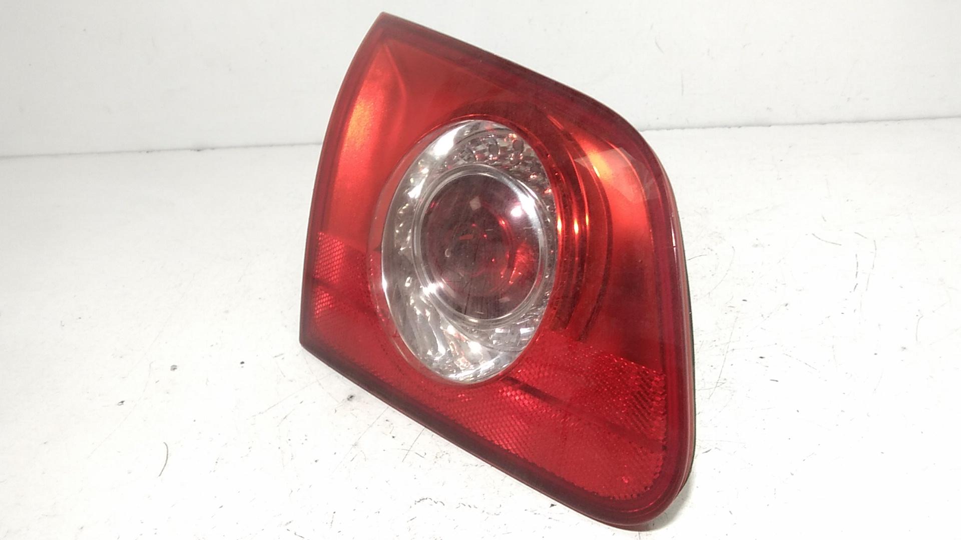 Stop Posteriore Sinistro Integrato nel Portello VOLKSWAGEN Passat Variant 4 Serie