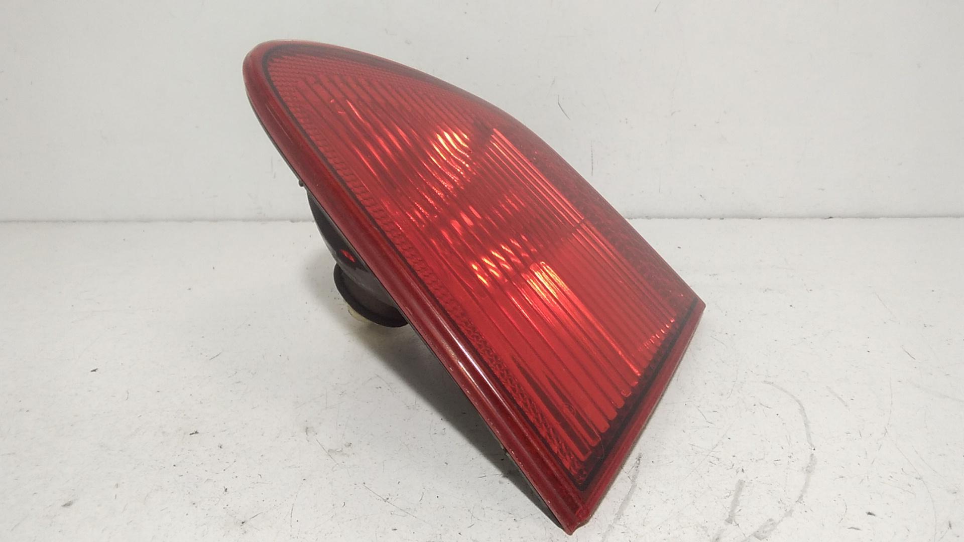 Stop Posteriore Sinistro Integrato nel Portello SEAT Ibiza Serie (99>02)