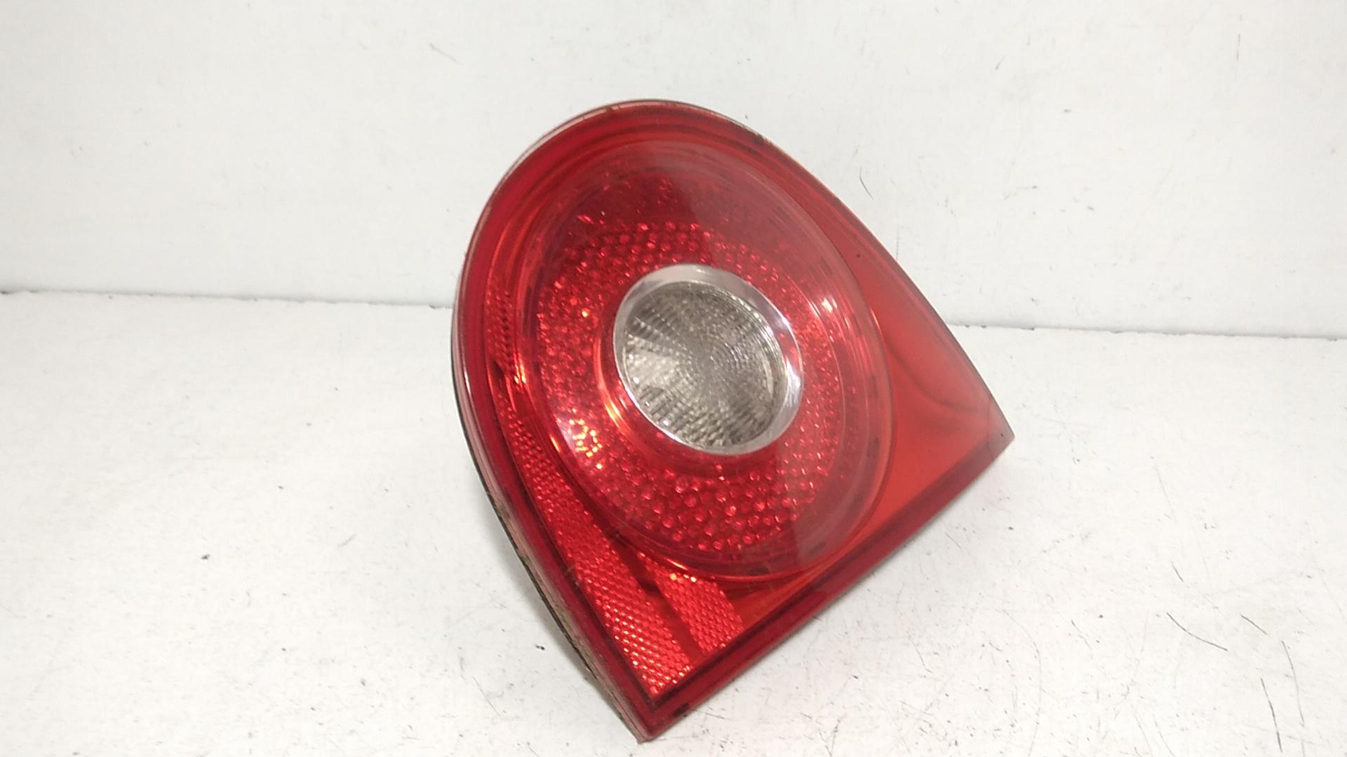 Stop Posteriore Destro Integrato nel Portello VOLKSWAGEN Golf 5 Berlina (03>08)