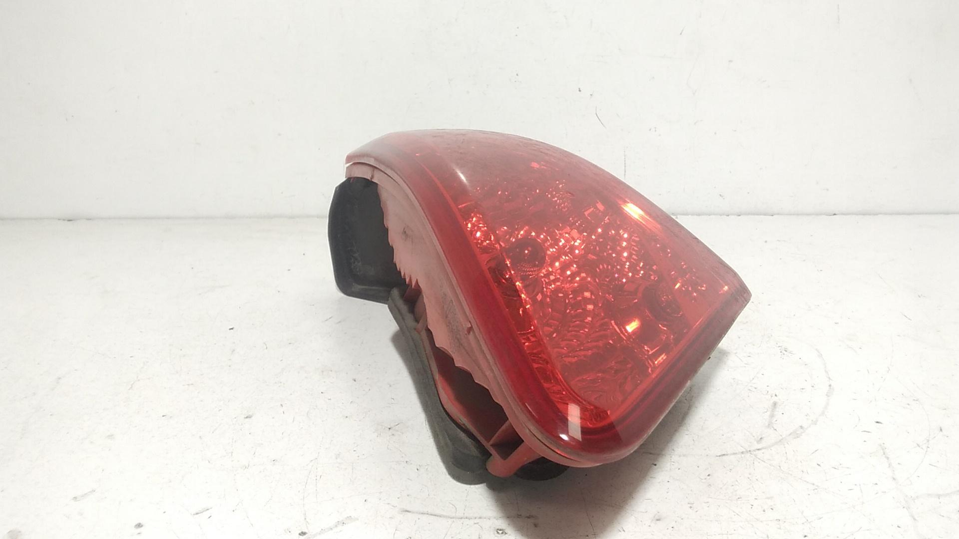 Stop Posteriore Destro Integrato nel Portello PEUGEOT 3008 Serie (09>16)