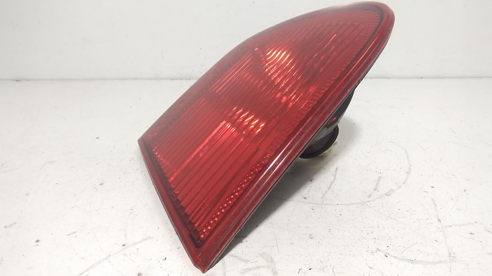 Stop Posteriore Destro Integrato nel Portello SEAT Ibiza Serie (99>02)