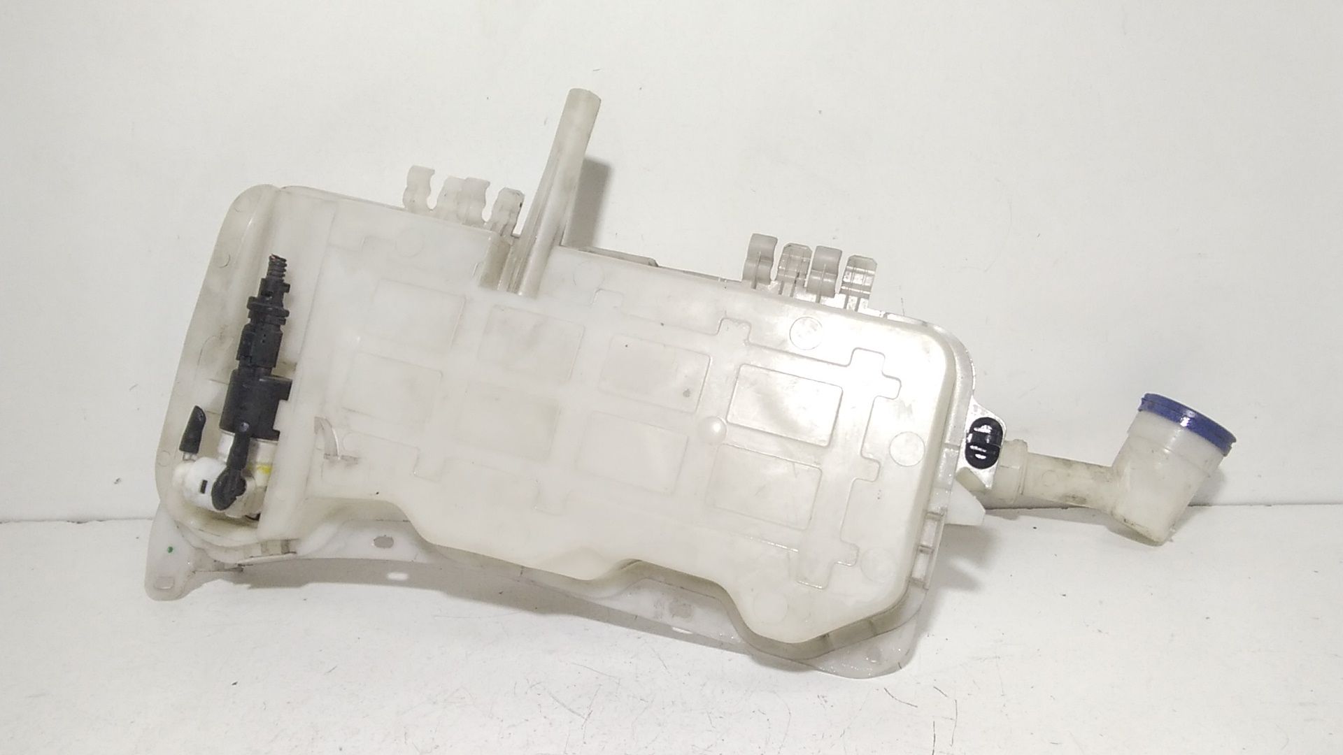 Vaschetta Tergi ant PEUGEOT Rifter Serie (18>)