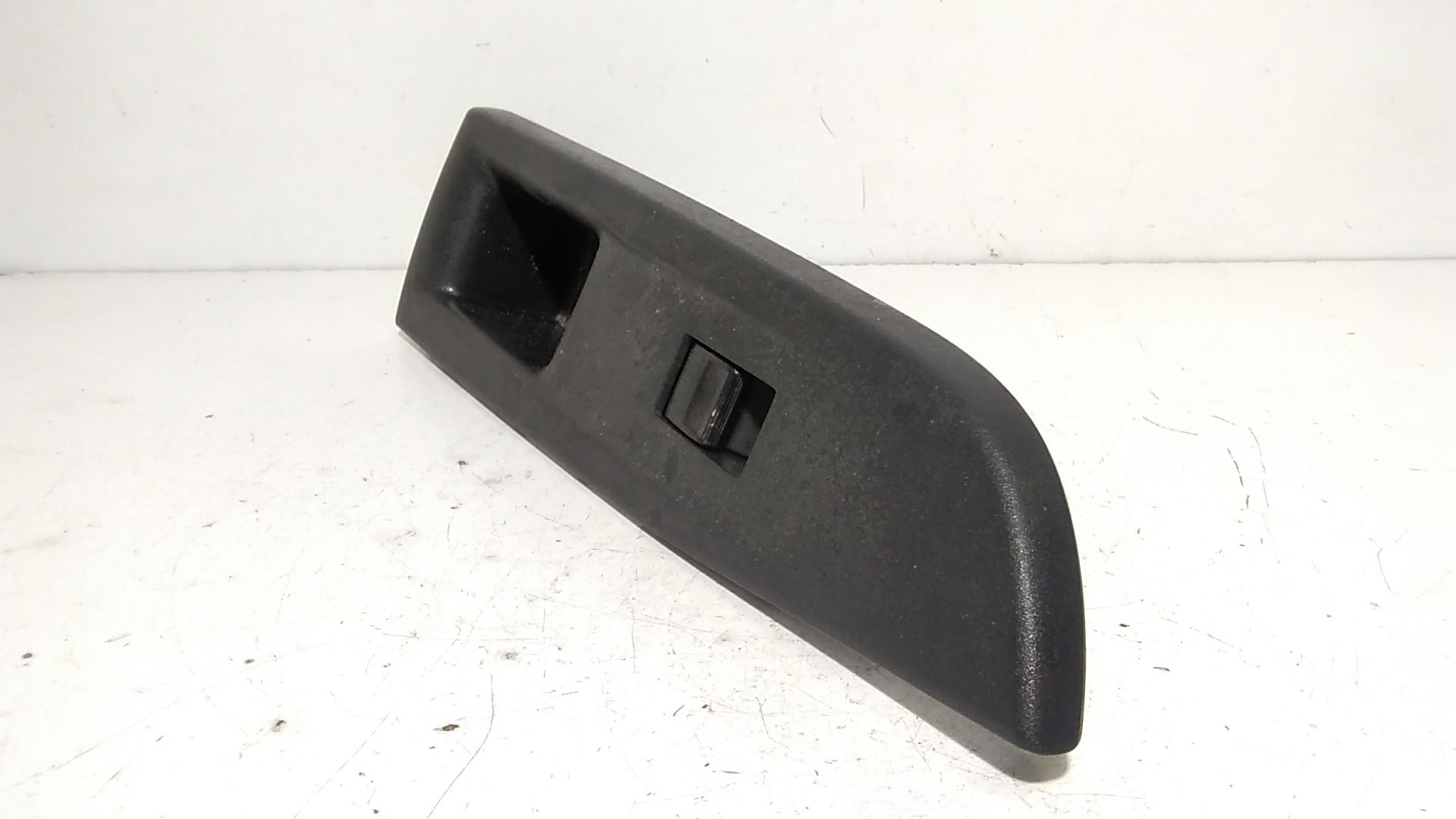 Pulsantiera Anteriore Destra Passeggero TOYOTA Verso S  (P120) (10>16)