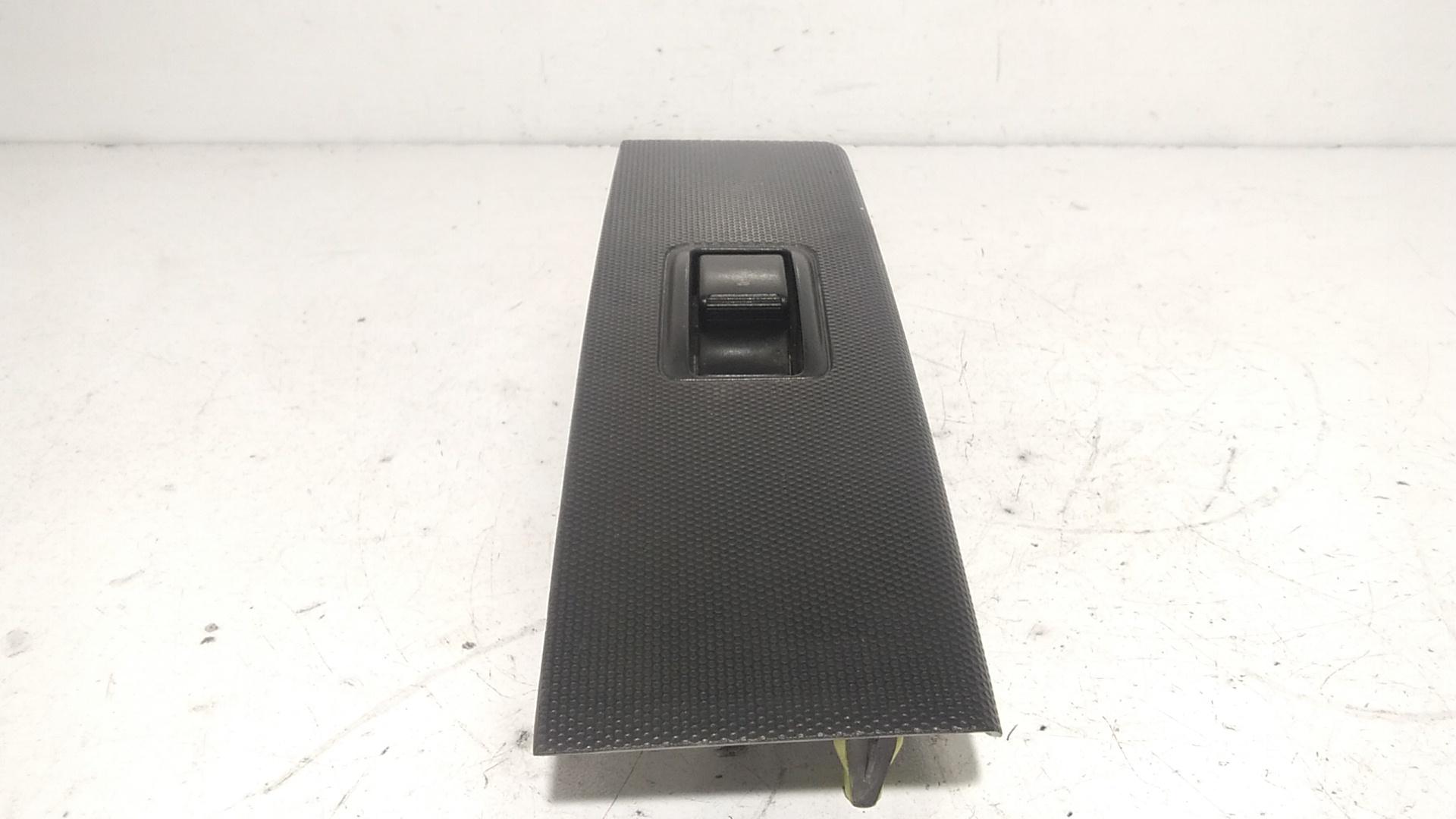 Pulsantiera Anteriore Destra Passeggero TOYOTA Corolla Verso 2 Serie