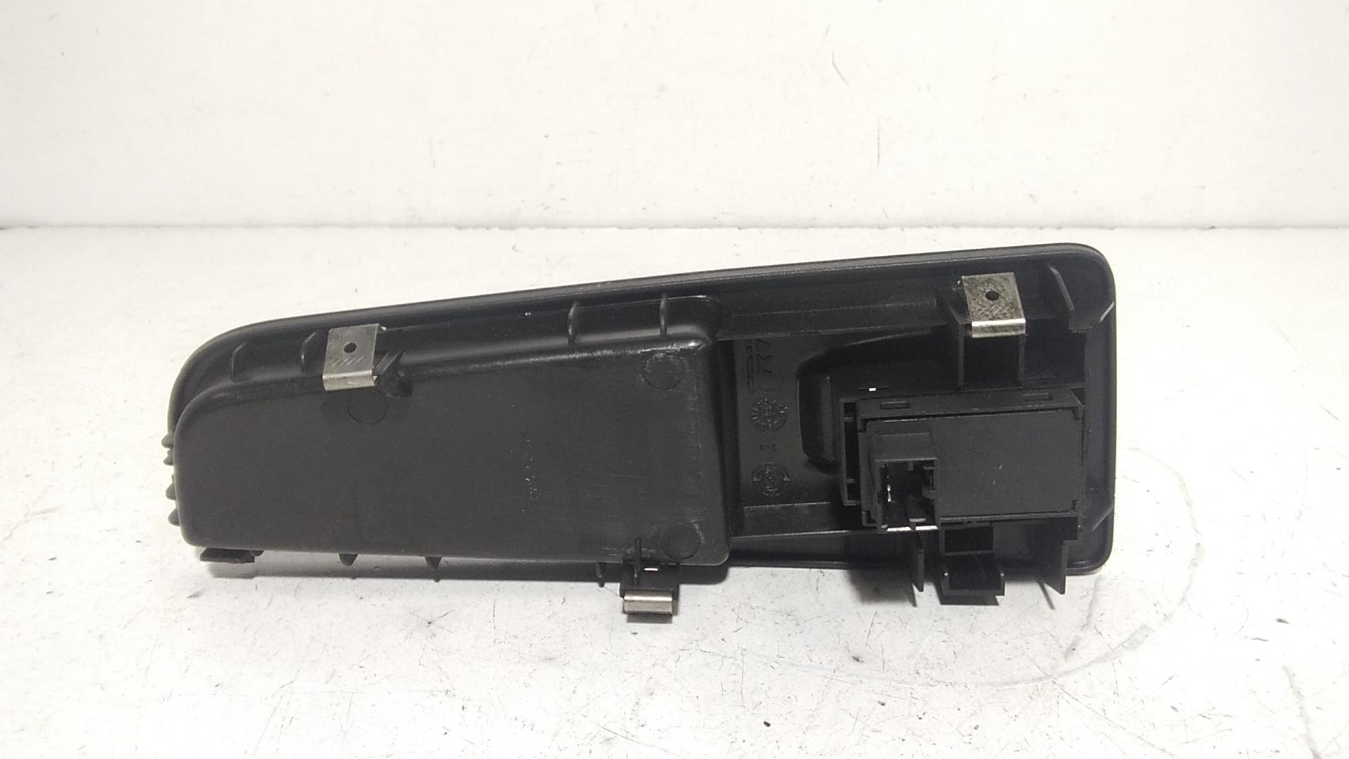 Pulsantiera Anteriore Destra Passeggero FIAT Grande Punto 1 Serie