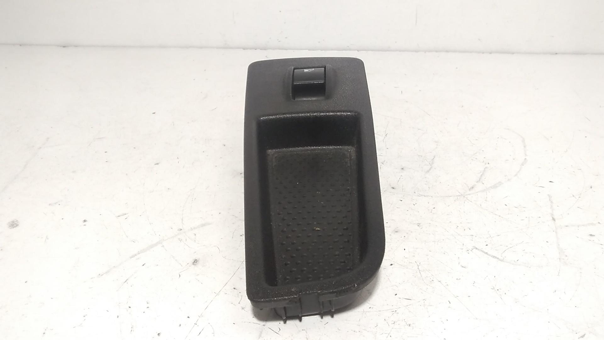 Pulsantiera Anteriore Destra Passeggero FIAT Grande Punto 1 Serie