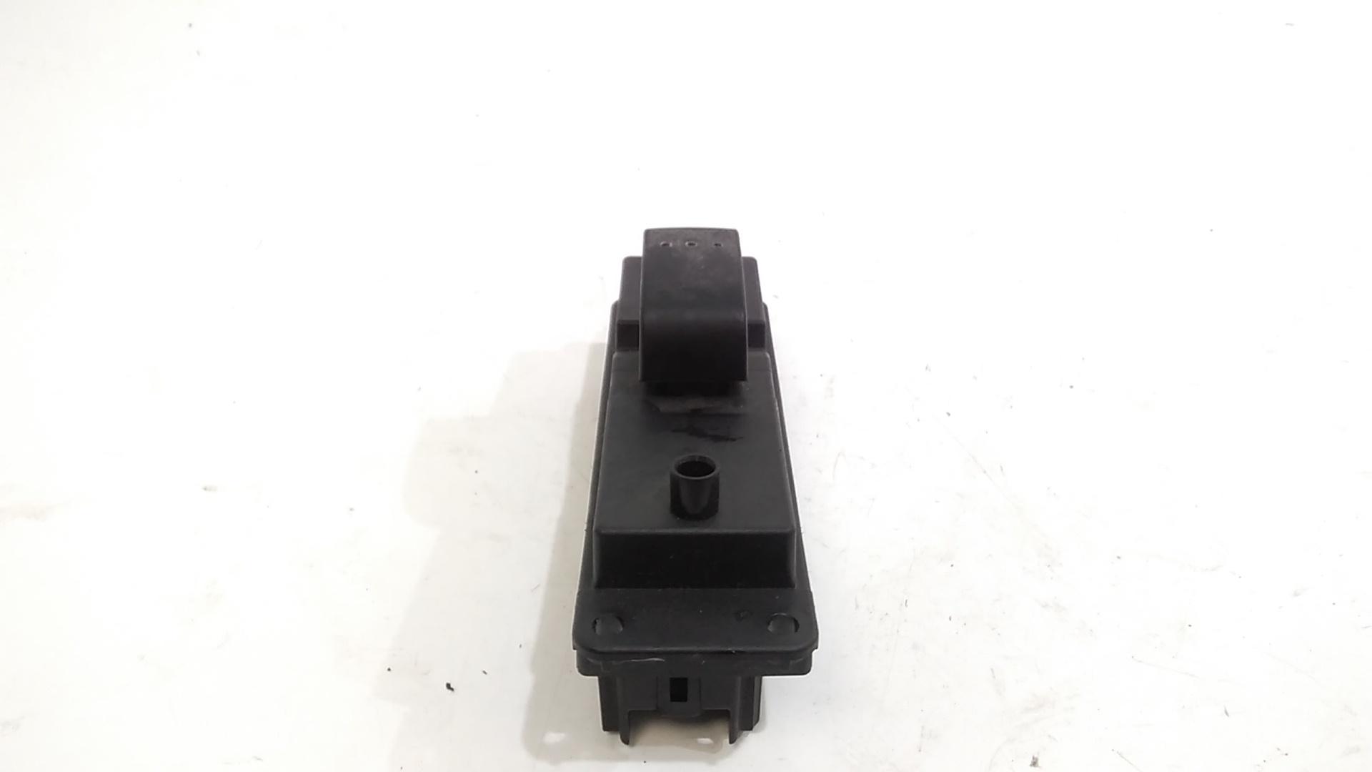 Pulsantiera Anteriore Destra Passeggero MAZDA 3 Berlina Serie (03>09)