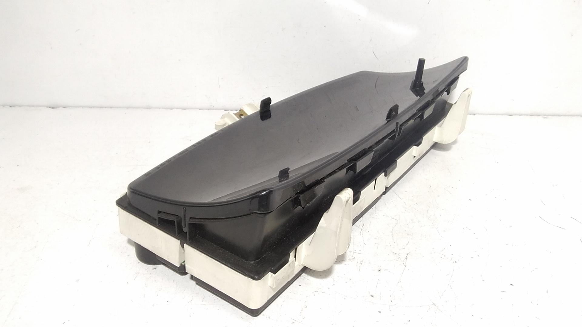 Quadro Strumenti TOYOTA Corolla Berlina 3 Serie 3-5P