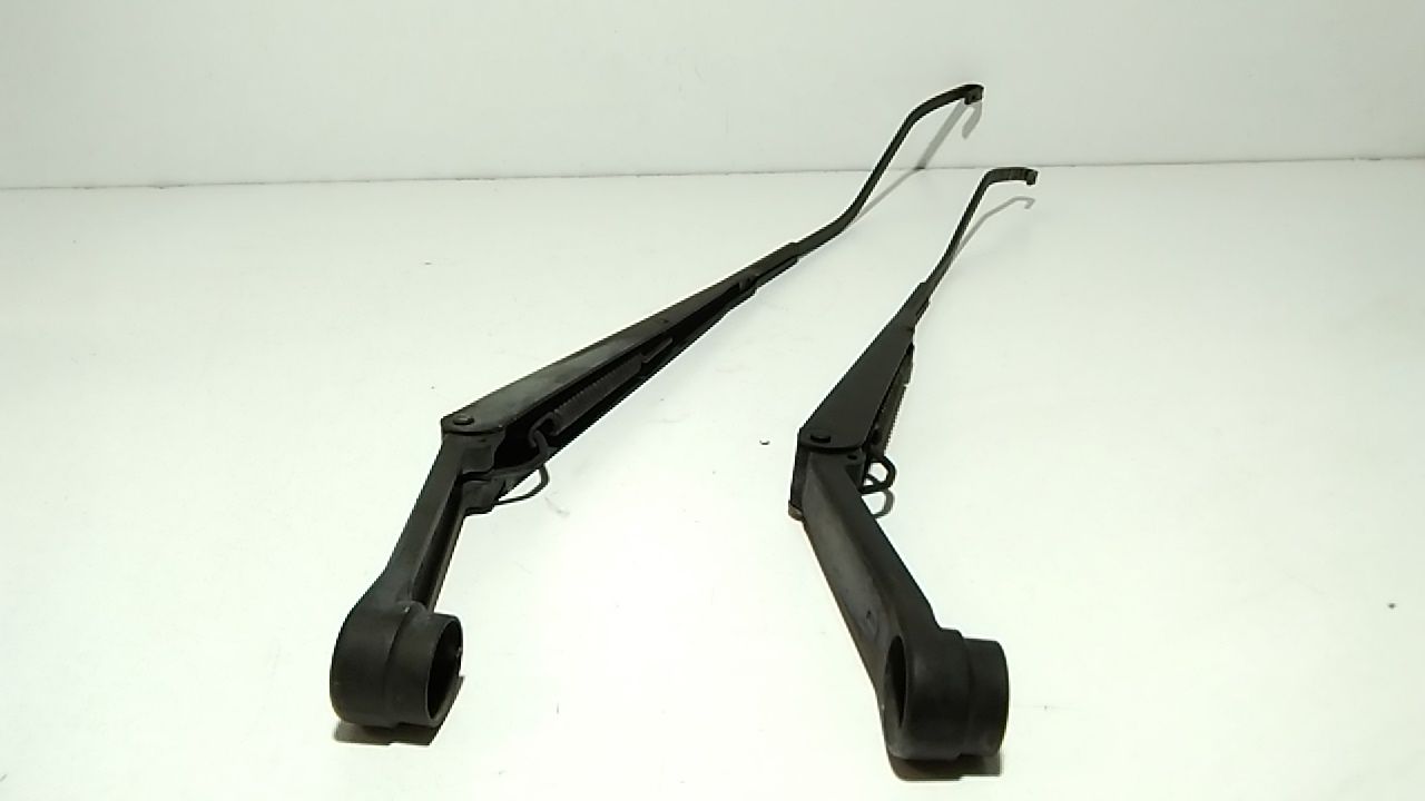 Bracci Tergi ant. KIA Carens 1 Serie