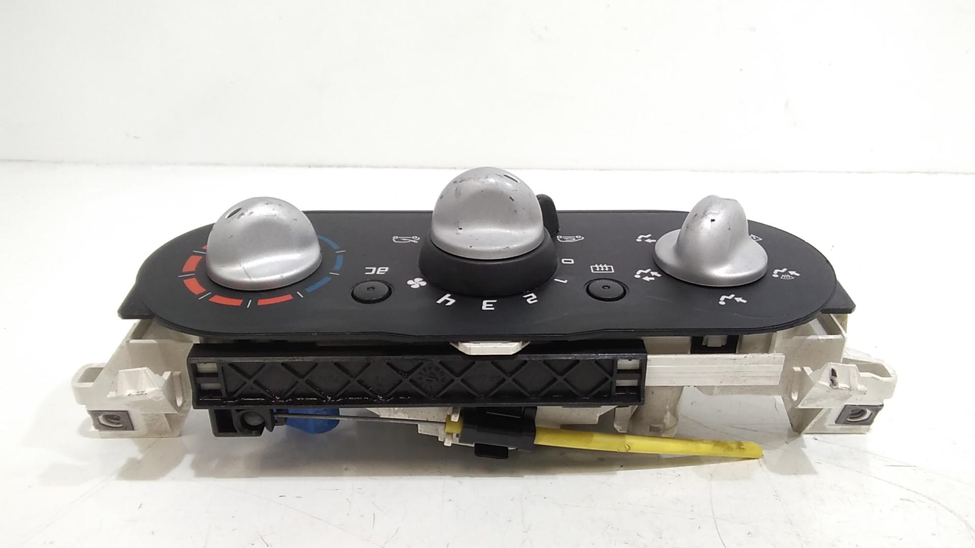 Comandi Clima RENAULT Twingo II serie  (07>14)