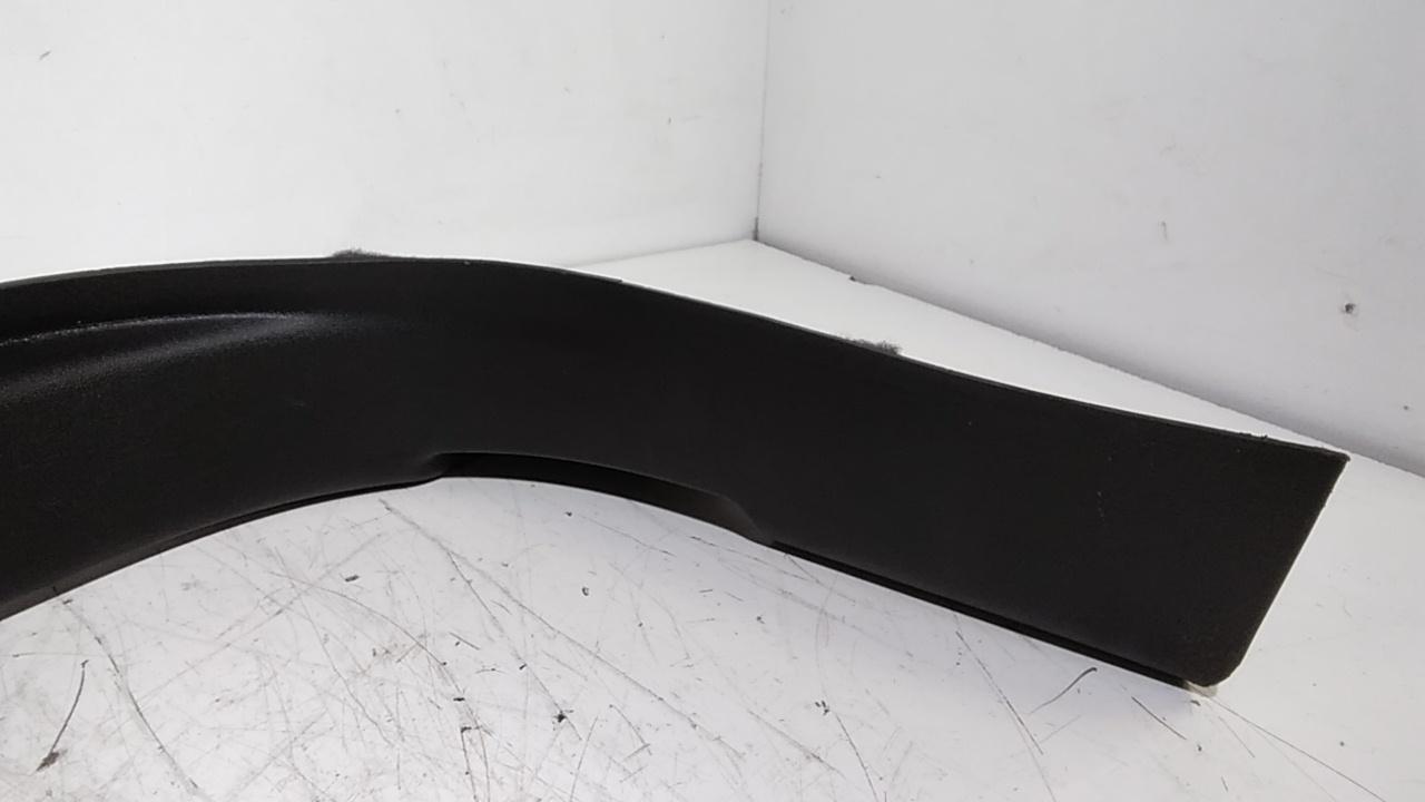 Batticalcagno anteriore sinistro JAGUAR E-Pace Serie  (17>)