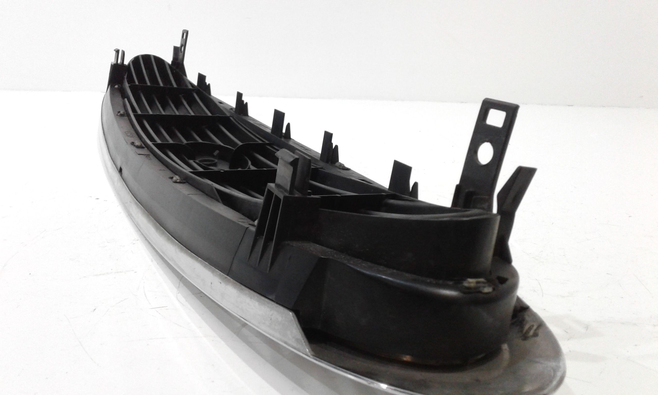 Mascherina anteriore FORD Mondeo Berlina 2 Serie