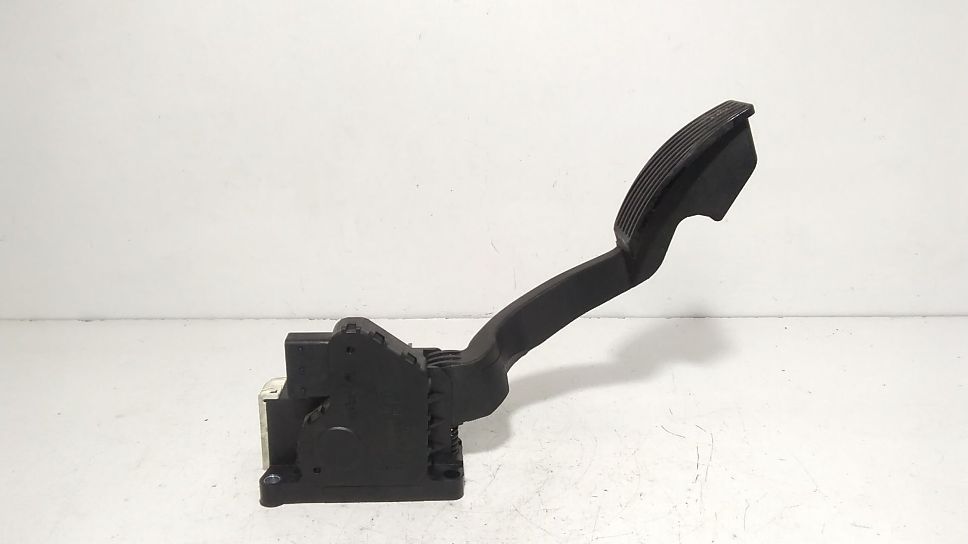 Pedale acceleratore OPEL Corsa D 3P 1 Serie