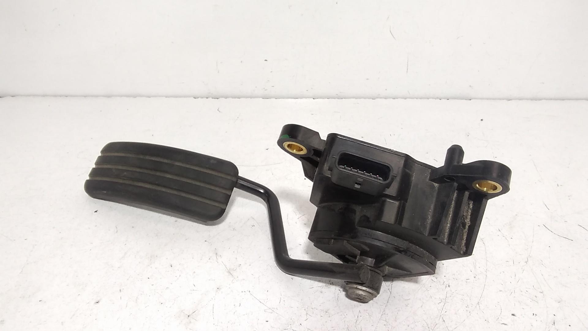 Pedale acceleratore RENAULT Kangoo 4 Serie
