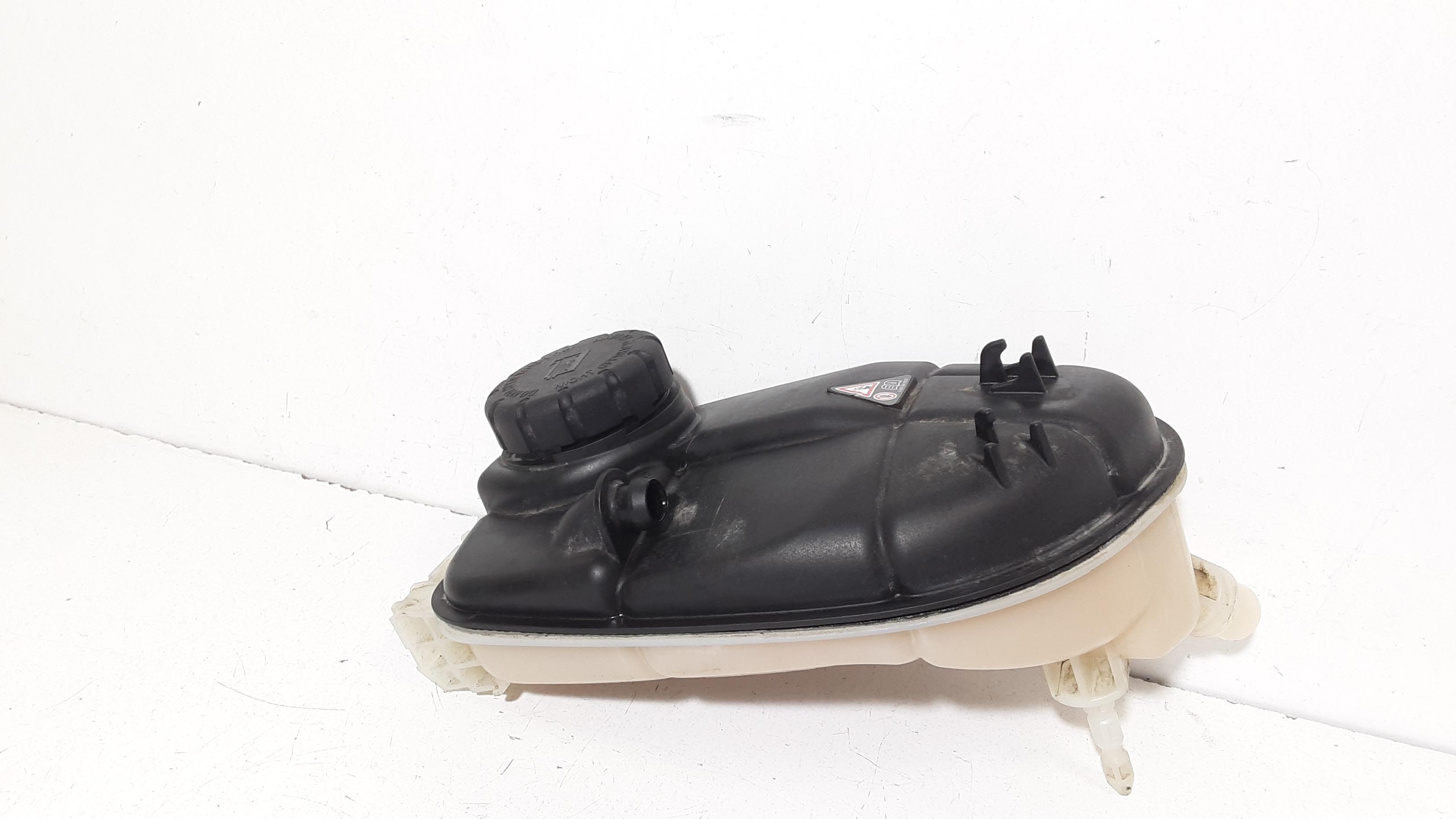 Vaschetta liquido radiatore MERCEDES CLA Serie (13>)