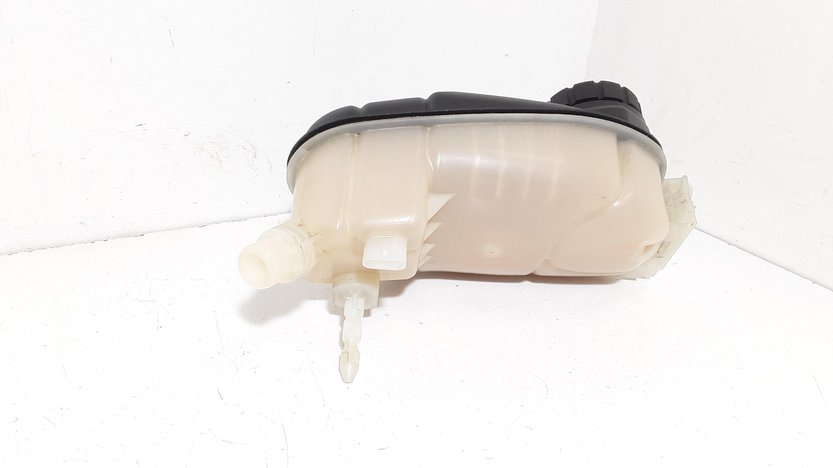 Vaschetta liquido radiatore MERCEDES CLA Serie (13>)