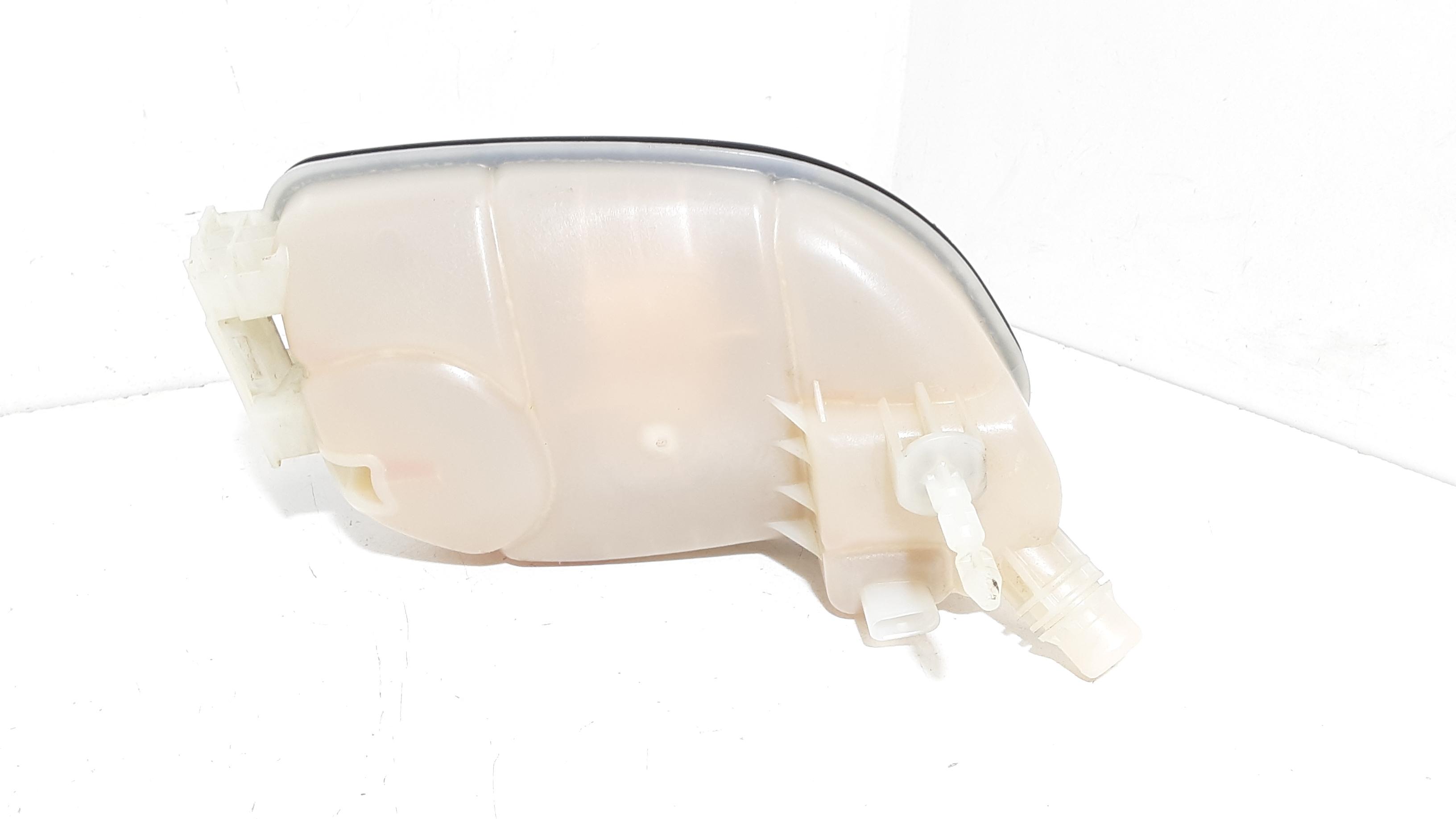 Vaschetta liquido radiatore MERCEDES CLA Serie (13>)