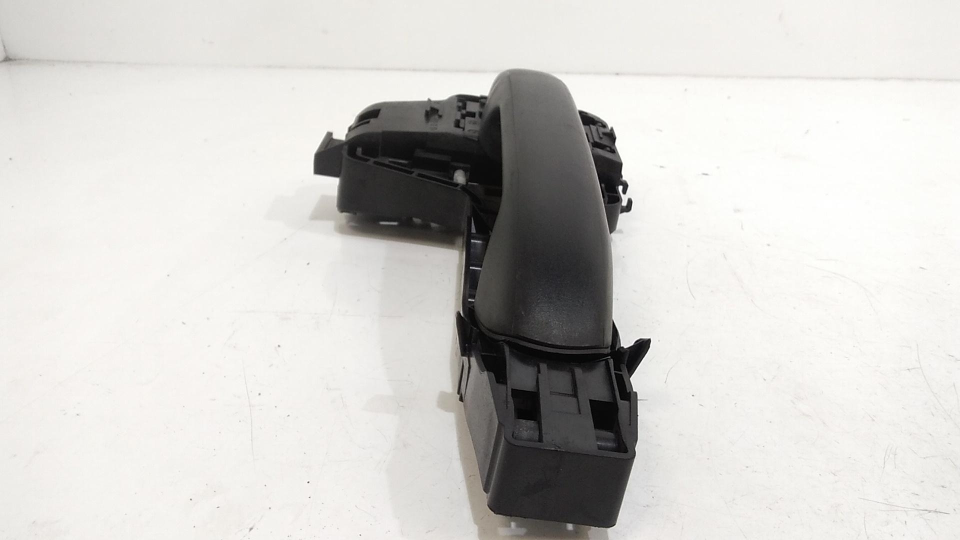 Maniglia esterna Anteriore Destra MERCEDES Vito Serie (W447) (14>)