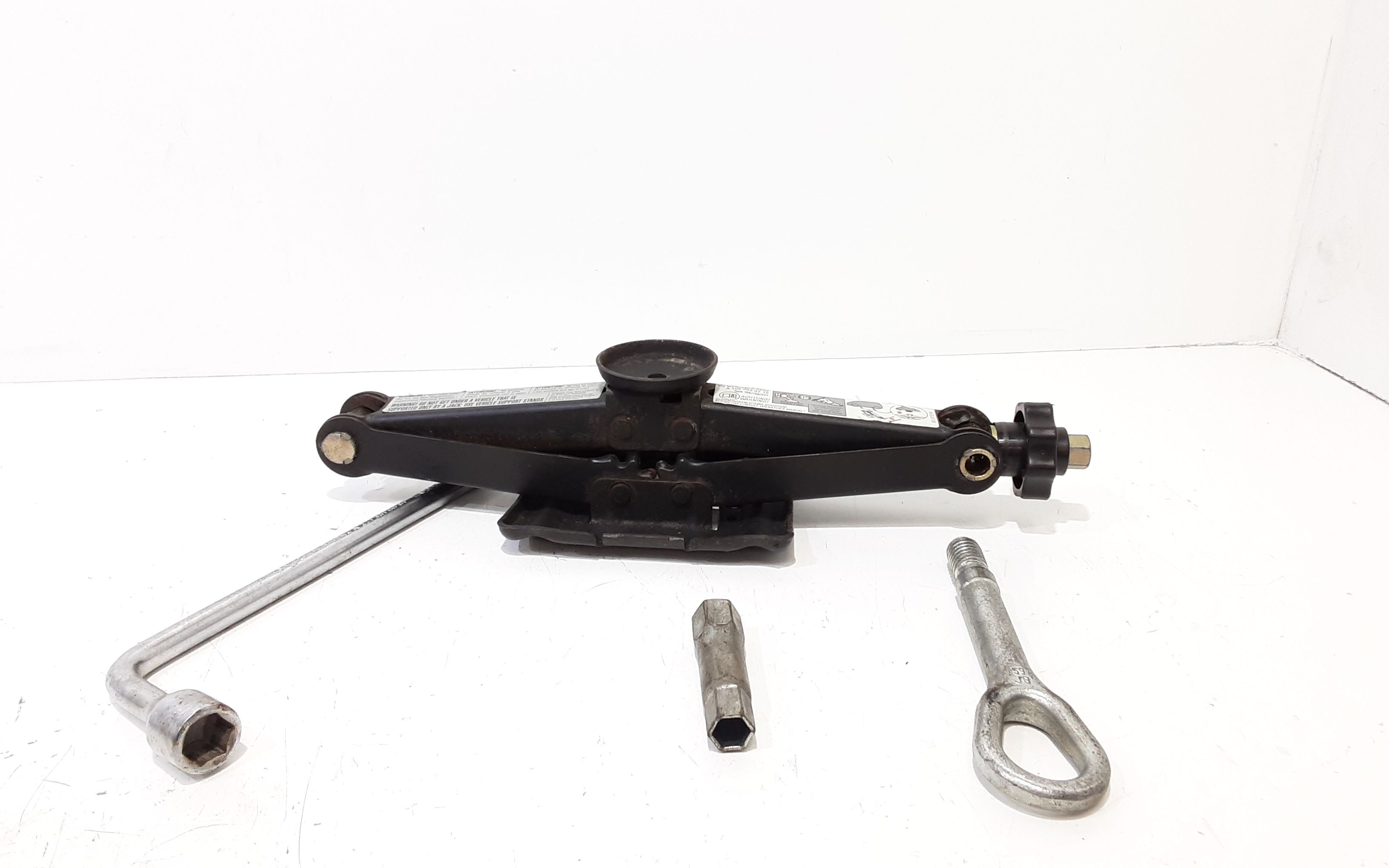 Cric MERCEDES Classe A W169 3� Serie