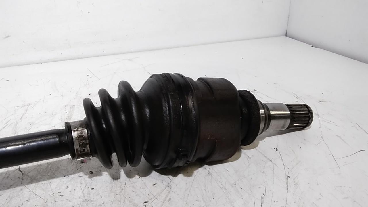 Semiasse anteriore Sinistro TOYOTA Yaris 3 Serie