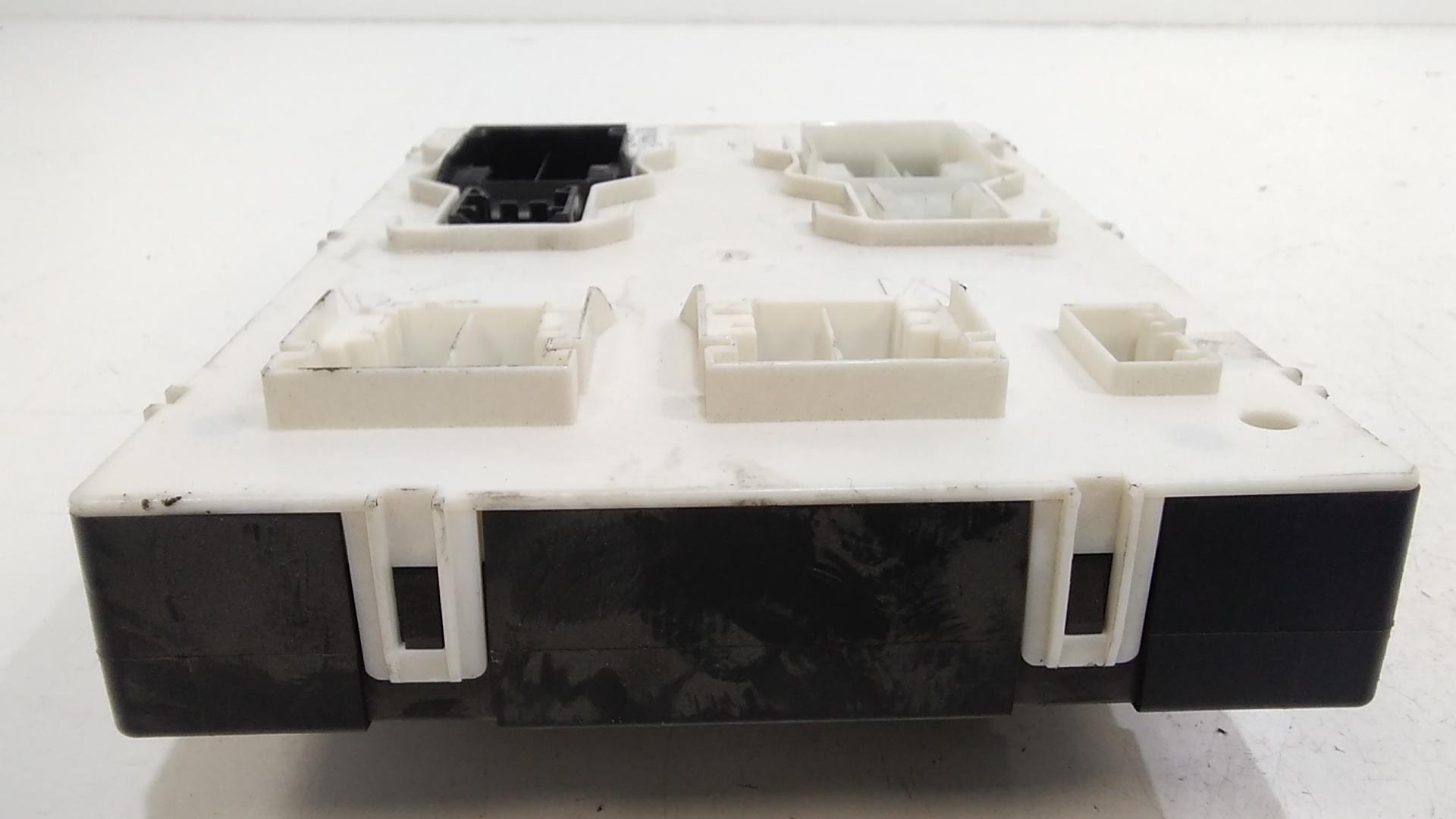 Body Computer MERCEDES Vito Serie (W447) (14>)