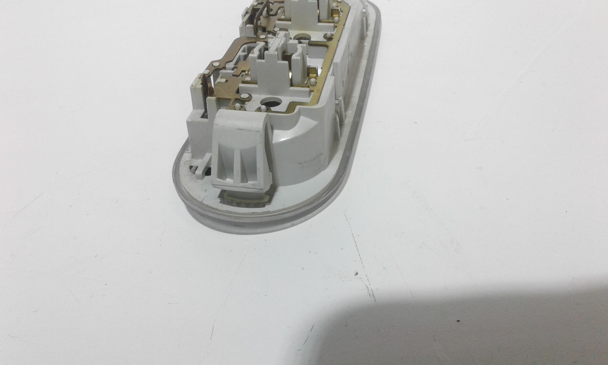 Luce di cortesia anteriore RENAULT Clio Serie (04>08)