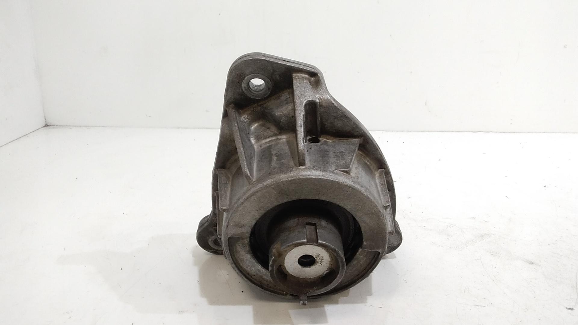 Supporto motore MERCEDES Vito Serie (W447) (14>)