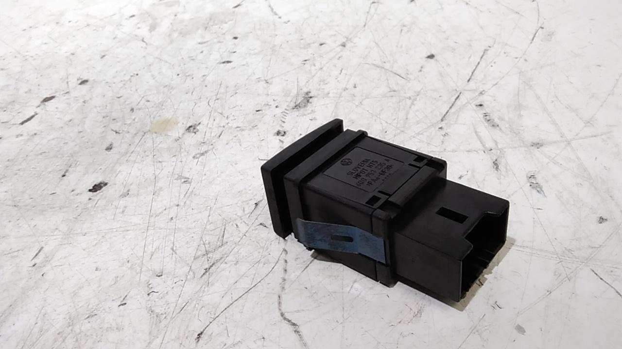 Pulsante luci di emergenza VOLKSWAGEN Polo 4 Serie