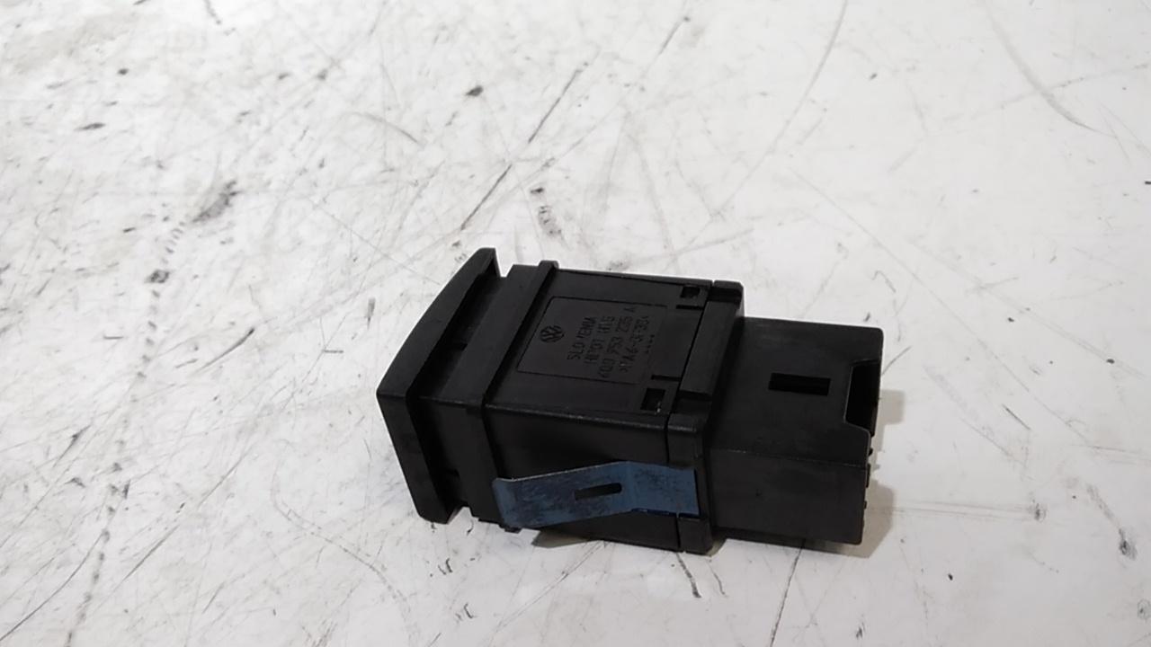 Pulsante luci di emergenza VOLKSWAGEN Polo 4 Serie