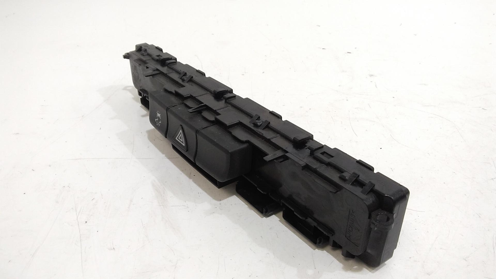 Pulsante luci di emergenza MERCEDES Vito Serie (W447) (14>)