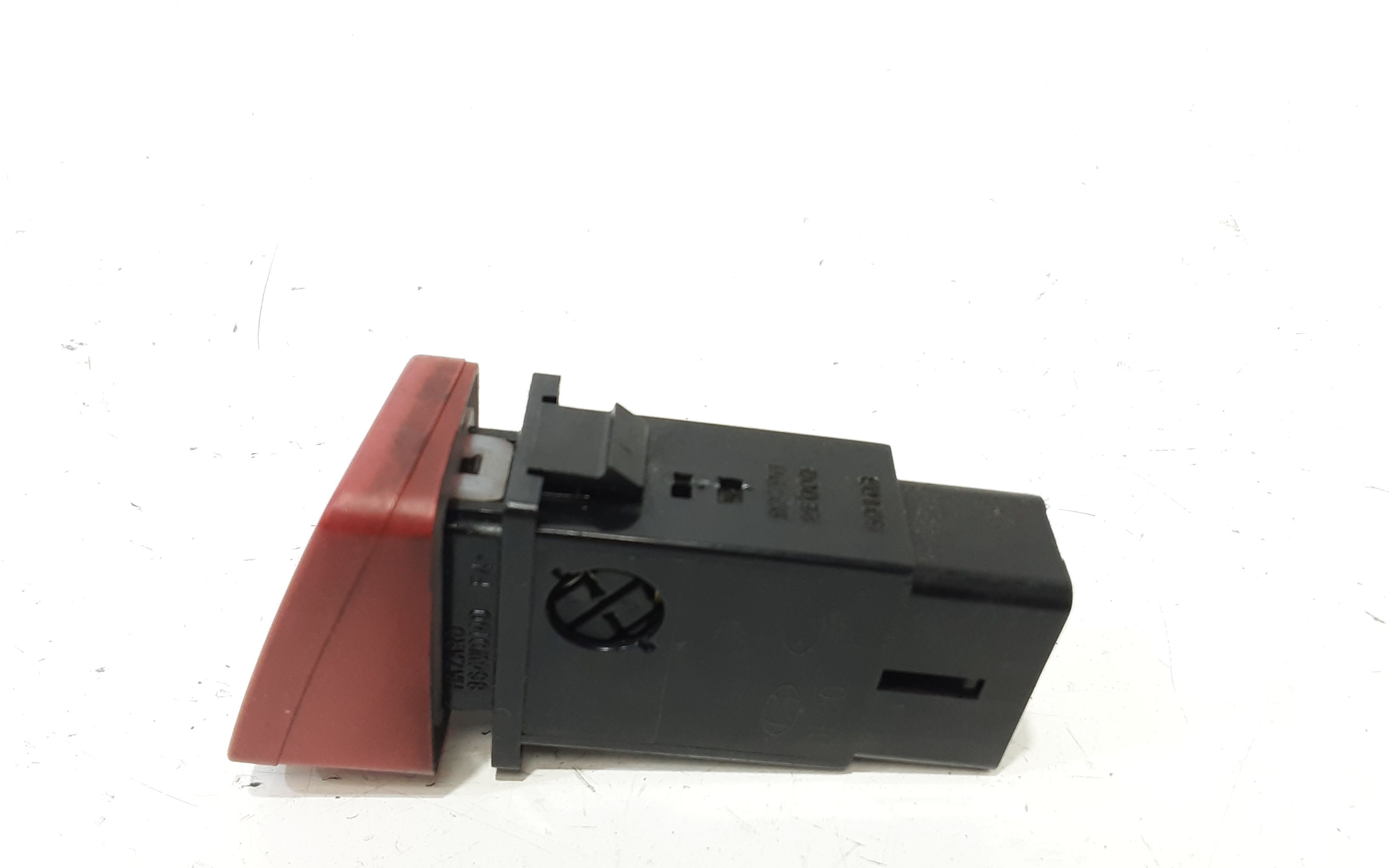 Pulsante luci di emergenza HYUNDAI Tucson  Serie (04>09)